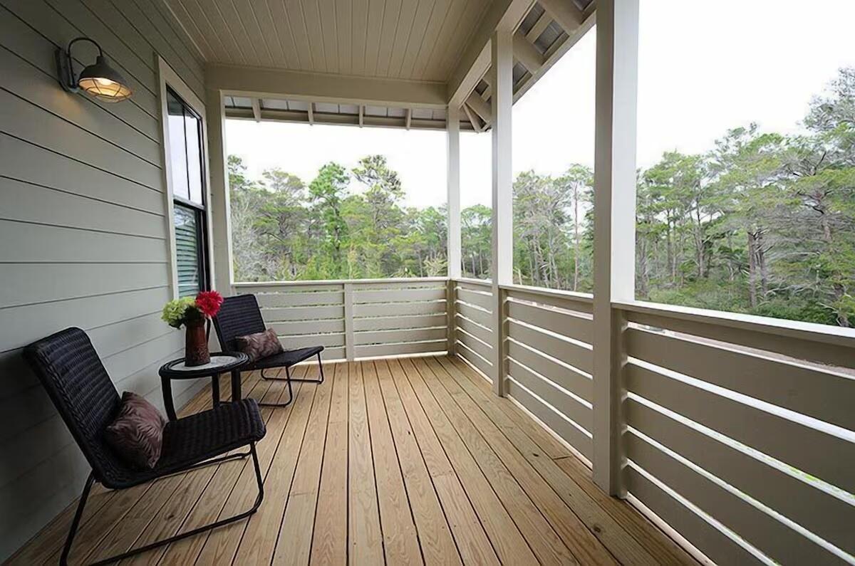 LAKESIDE AT BLUE MOUNTAIN BEACH - Residential