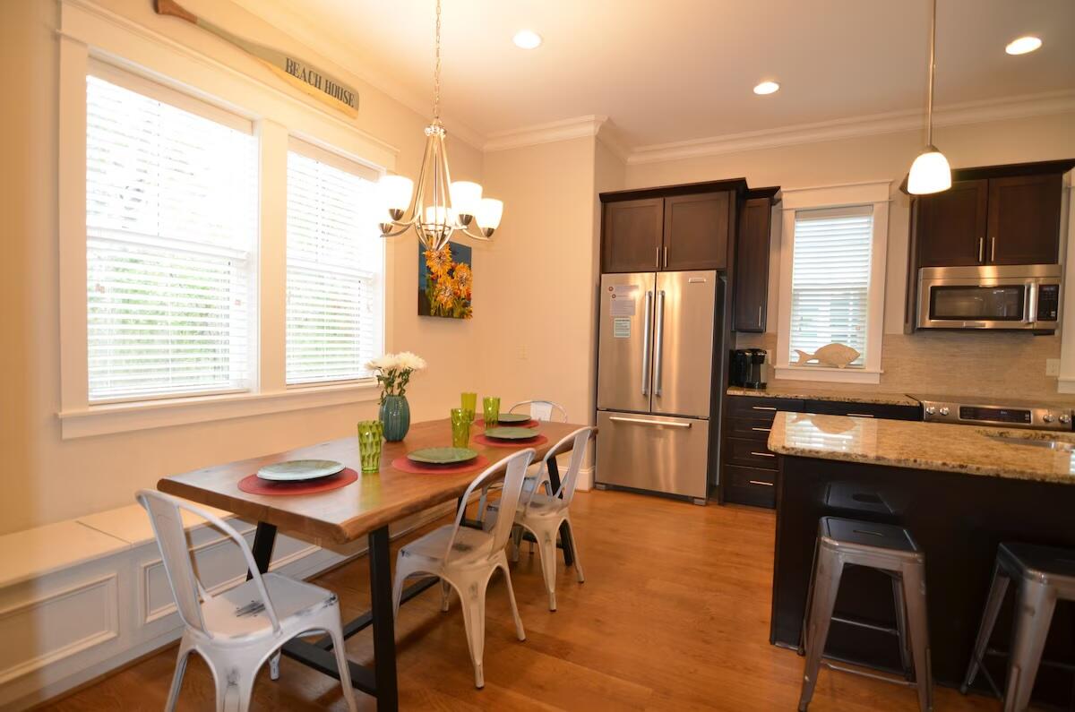 LAKESIDE AT BLUE MOUNTAIN BEACH - Residential