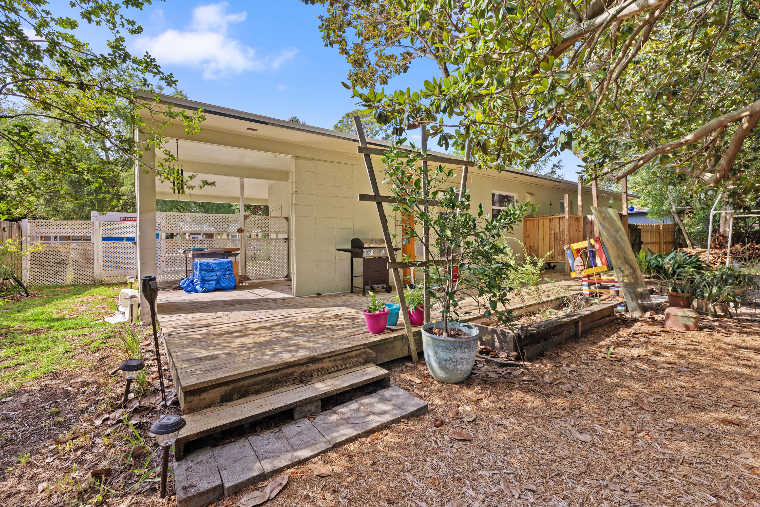 8th Add Elliott Pt - Residential