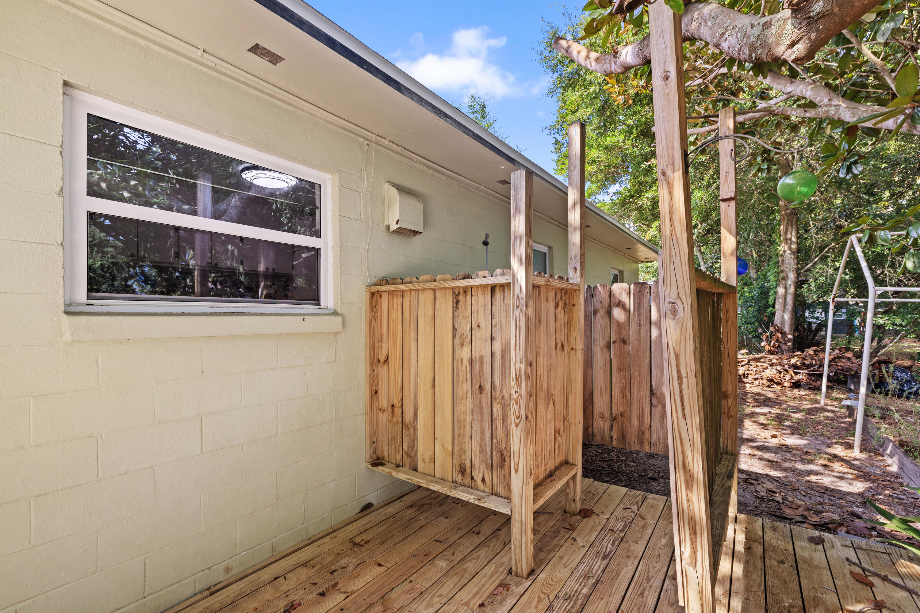 8th Add Elliott Pt - Residential