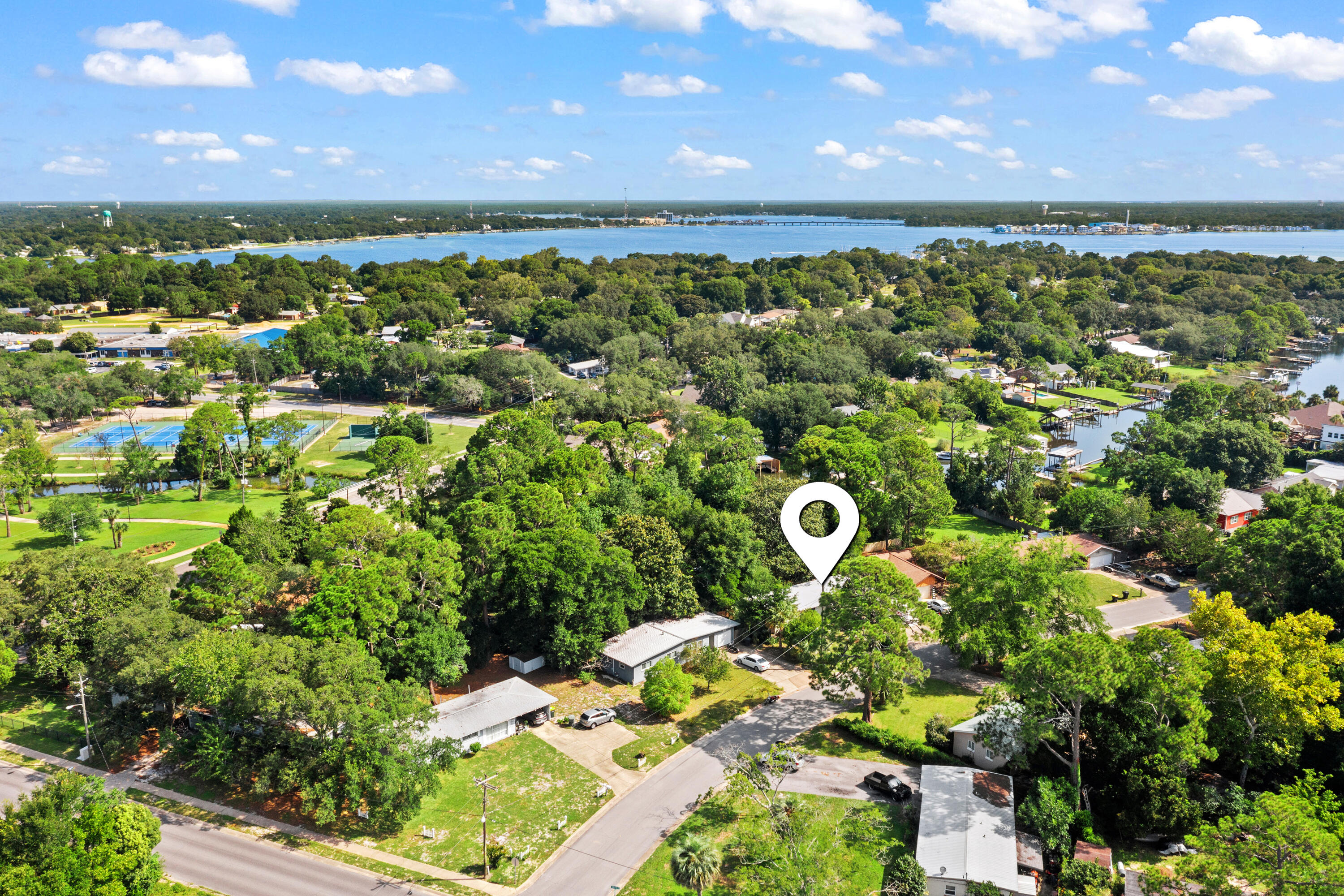 8th Add Elliott Pt - Residential