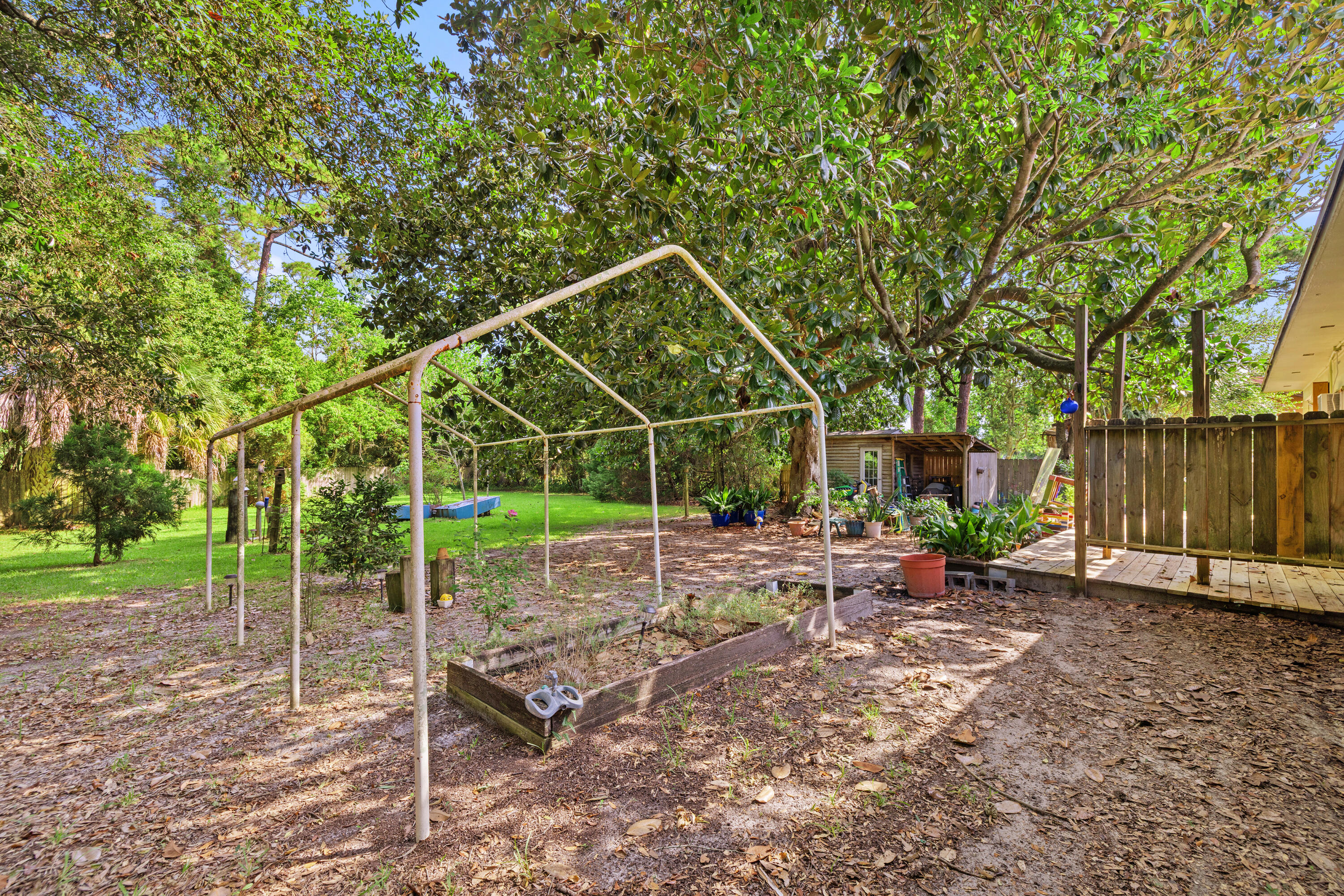 8th Add Elliott Pt - Residential