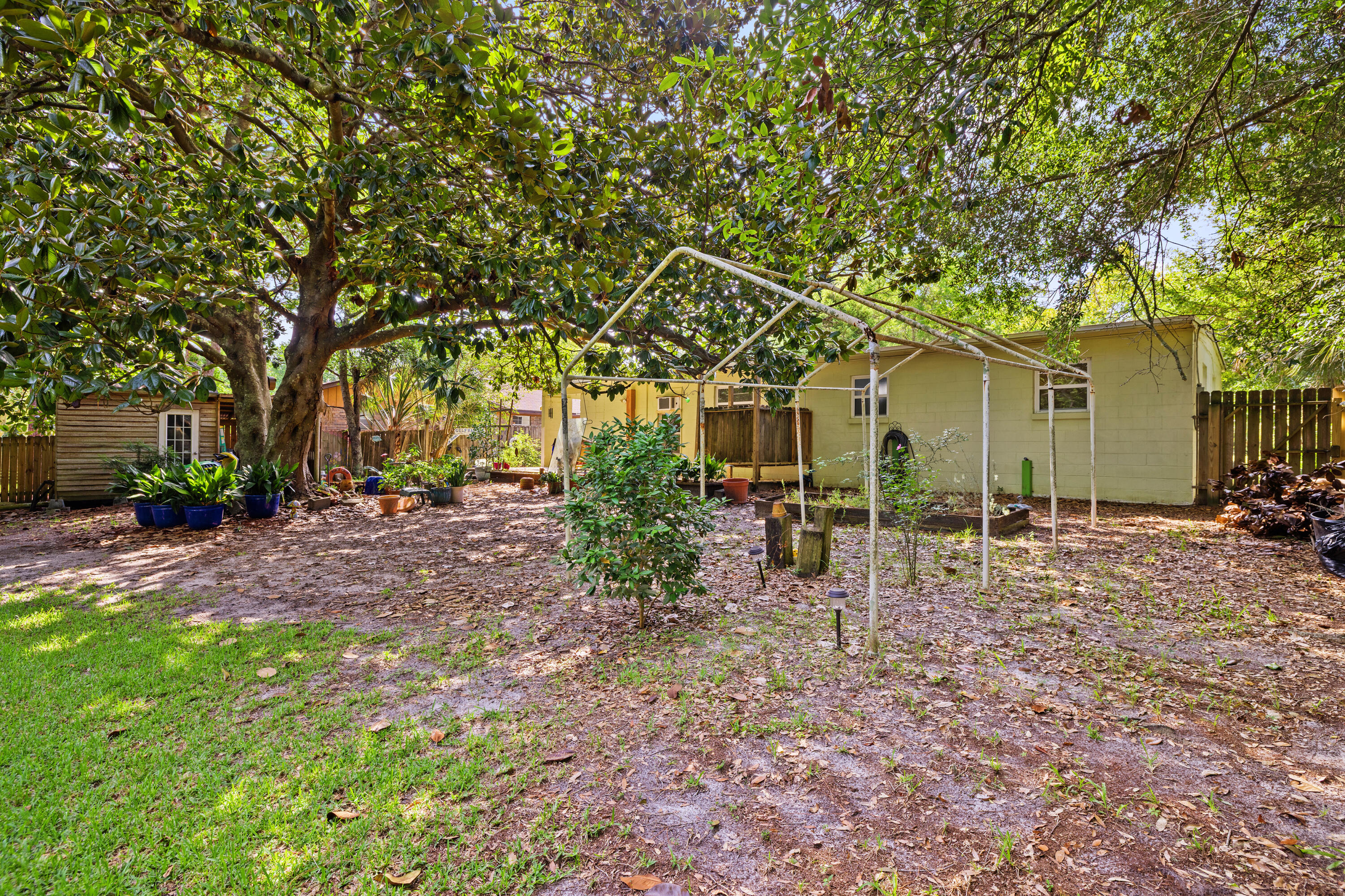 8th Add Elliott Pt - Residential