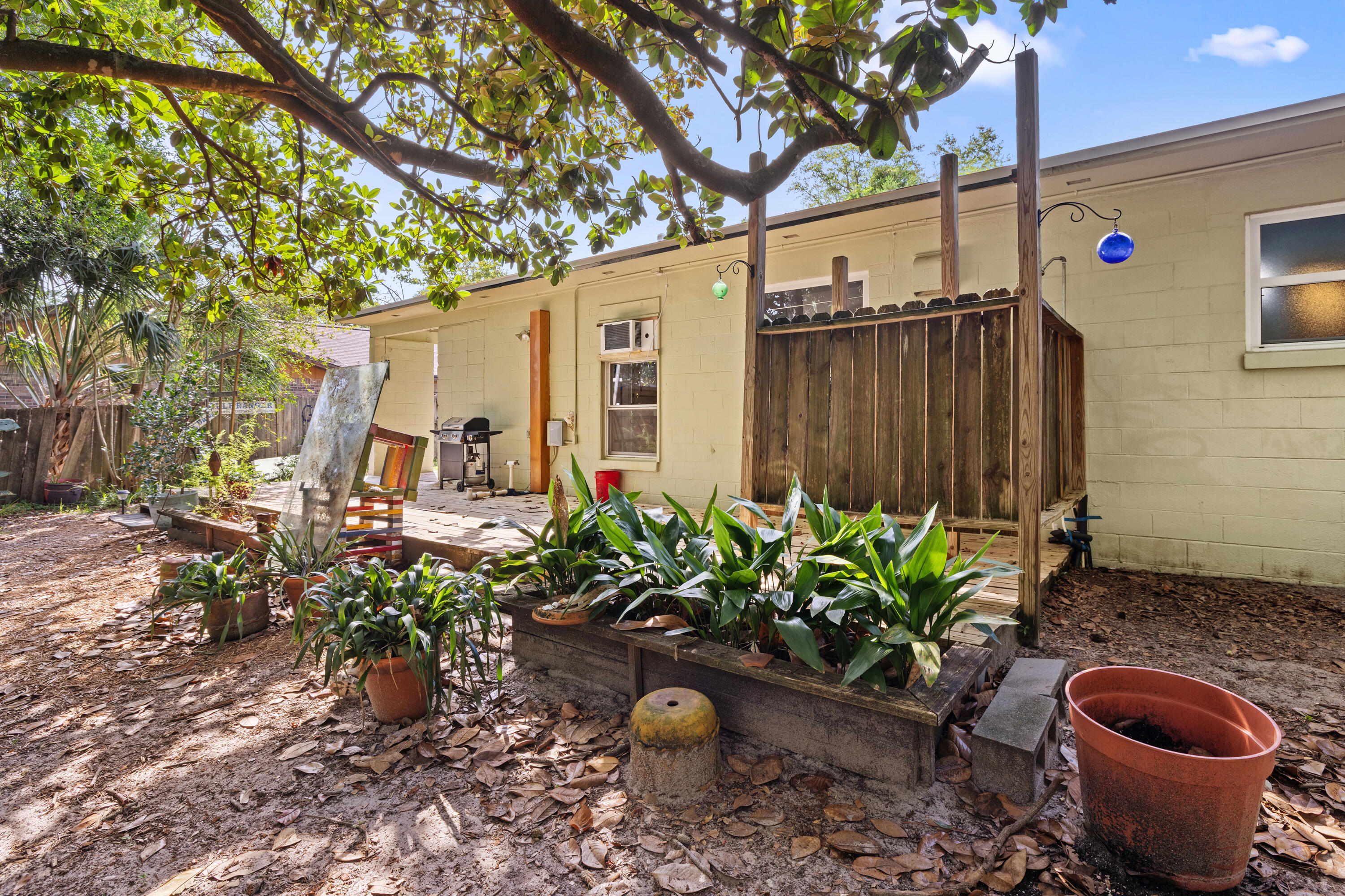 8th Add Elliott Pt - Residential
