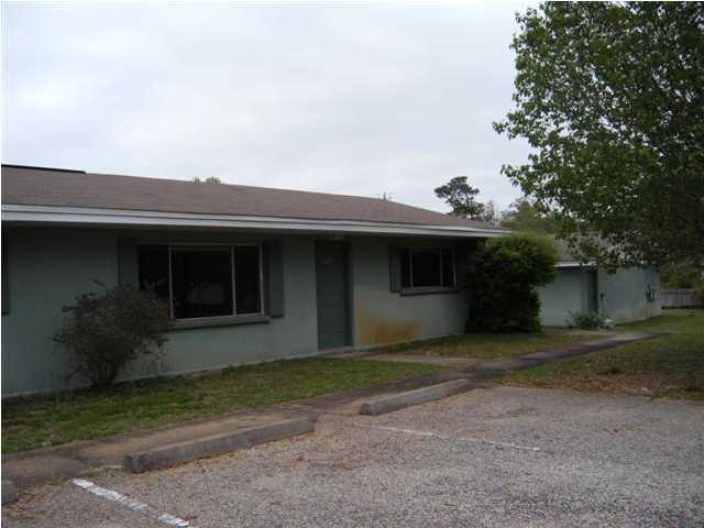 FLOROSA DEL MAR - Residential Lease