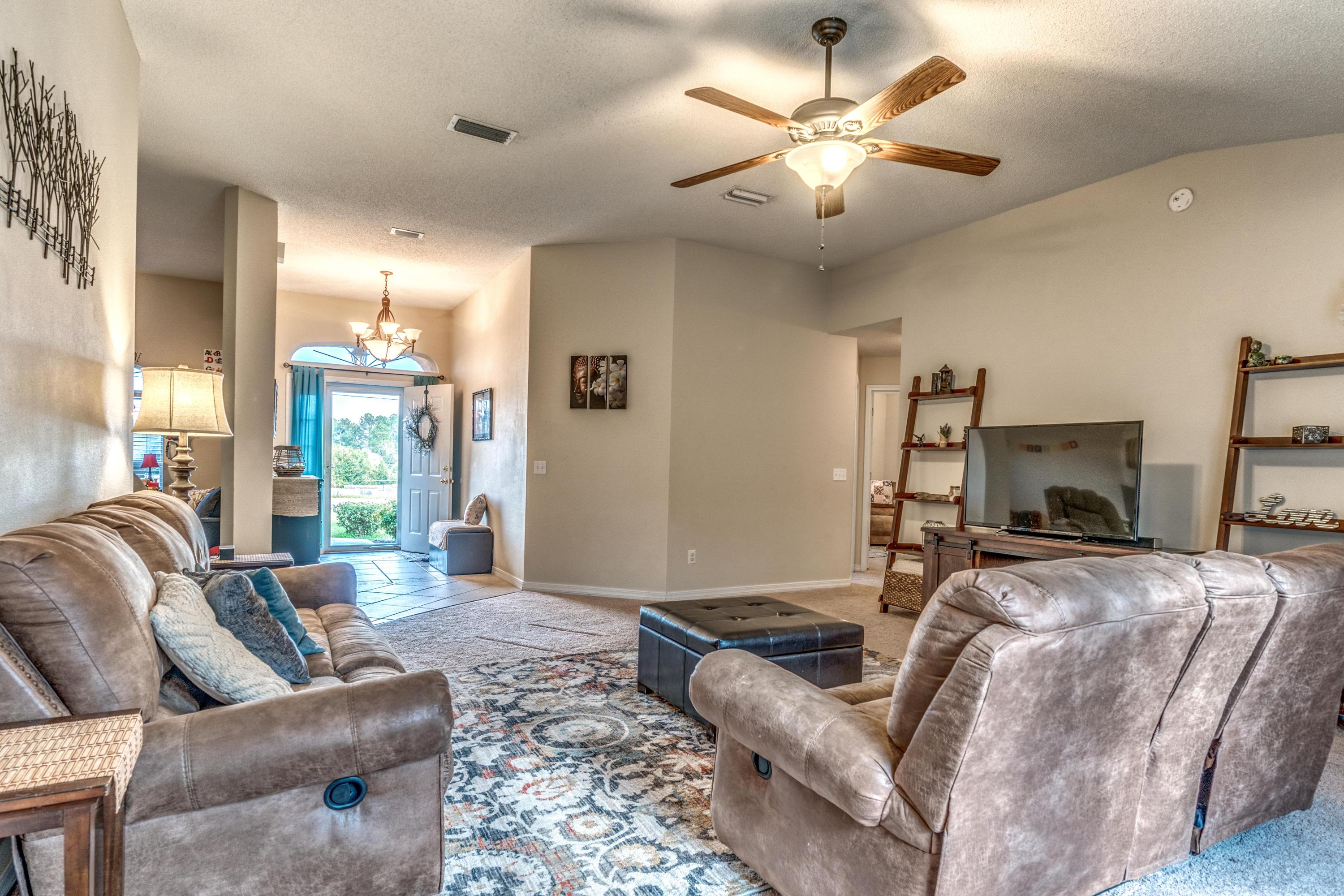 COUNTRYVIEW ESTATES 10TH ADDN - Residential