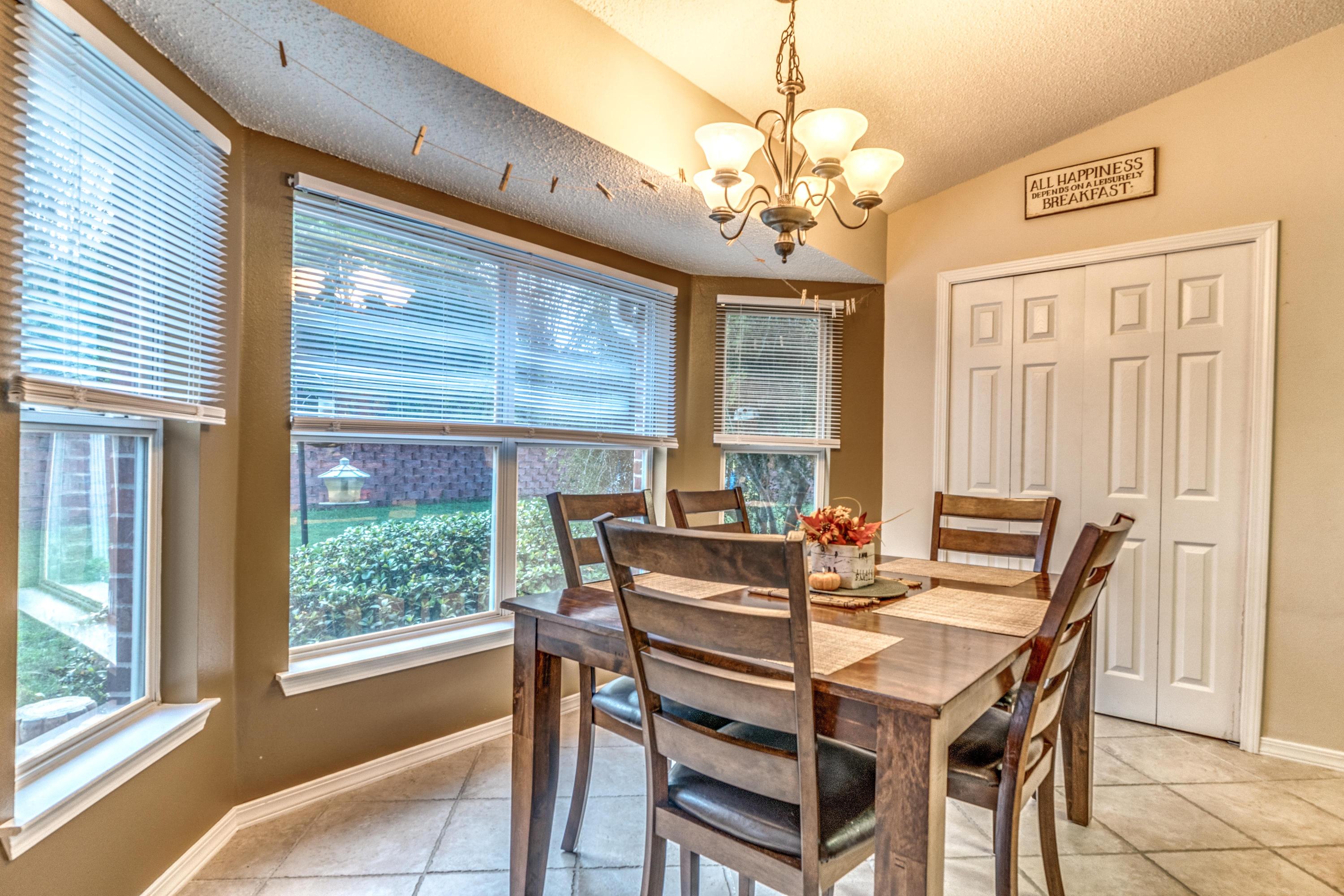 COUNTRYVIEW ESTATES 10TH ADDN - Residential