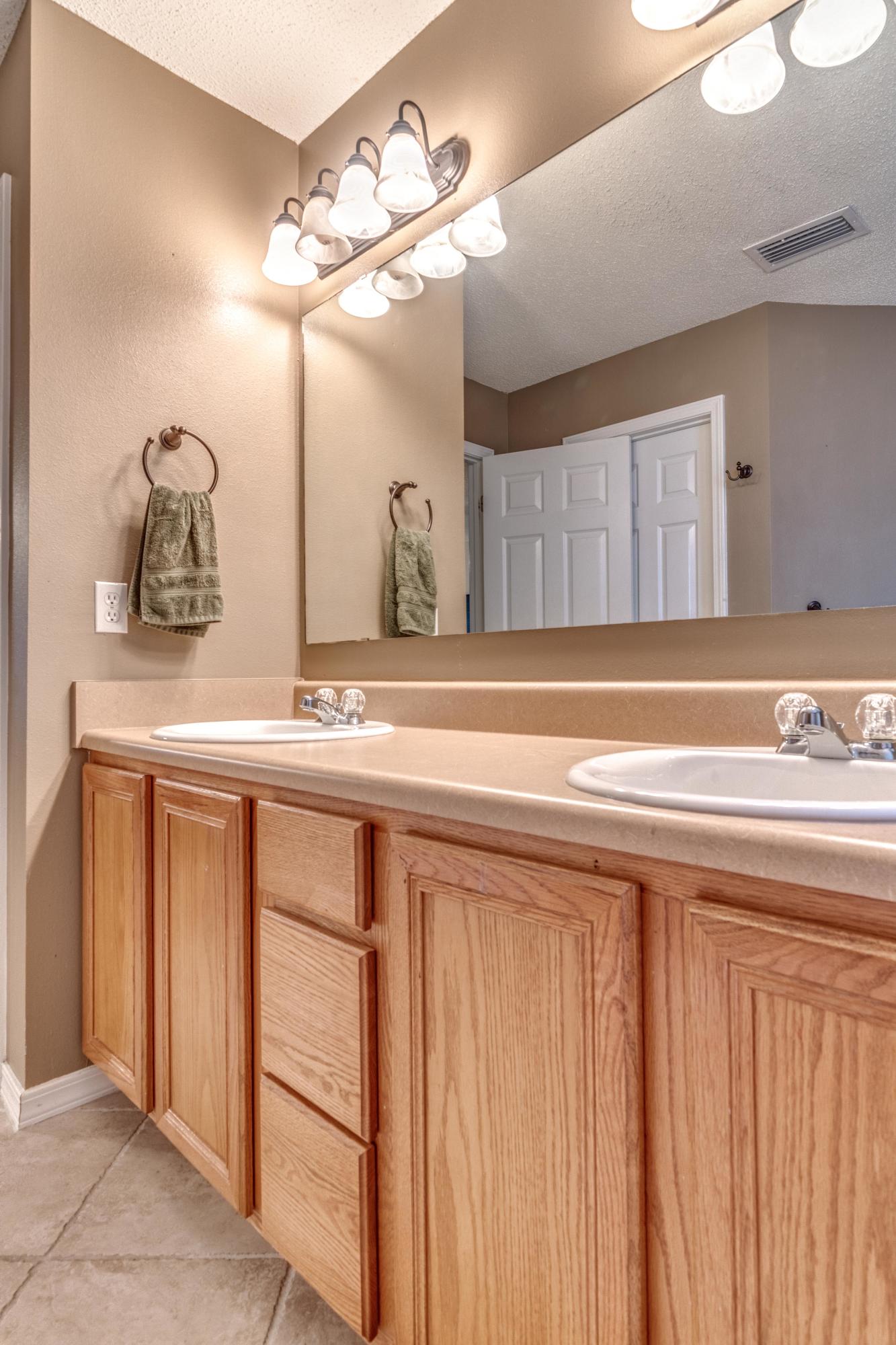 COUNTRYVIEW ESTATES 10TH ADDN - Residential