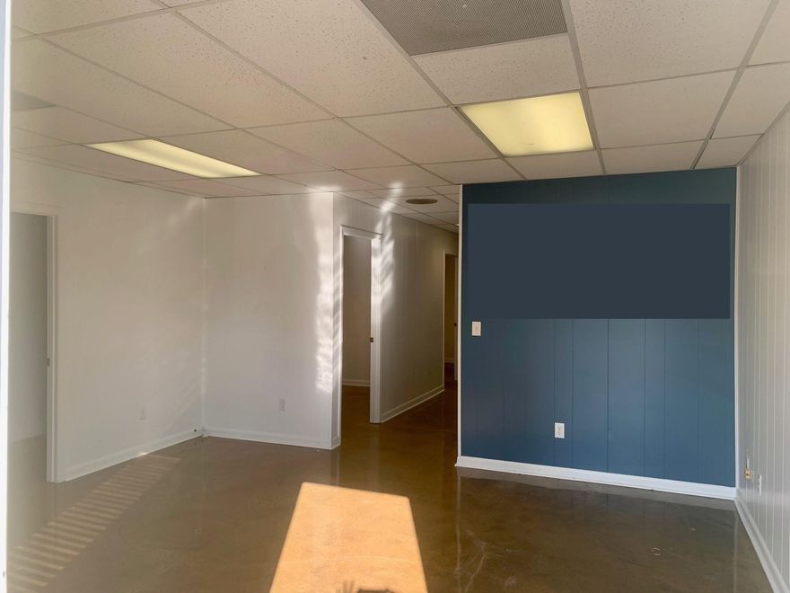 Palm Plaza, centrally located in the heart of Niceville, boasts great traffic counts and demographics. This office has a lobby, 4 offices, an office/conference room, 2 storage areas, 1 restroom, and sleek, stained concrete floors throughout. Additional rents (CAM, real estate tax & insurance) for Palm Plaza are currently $1.64 per square foot annually.