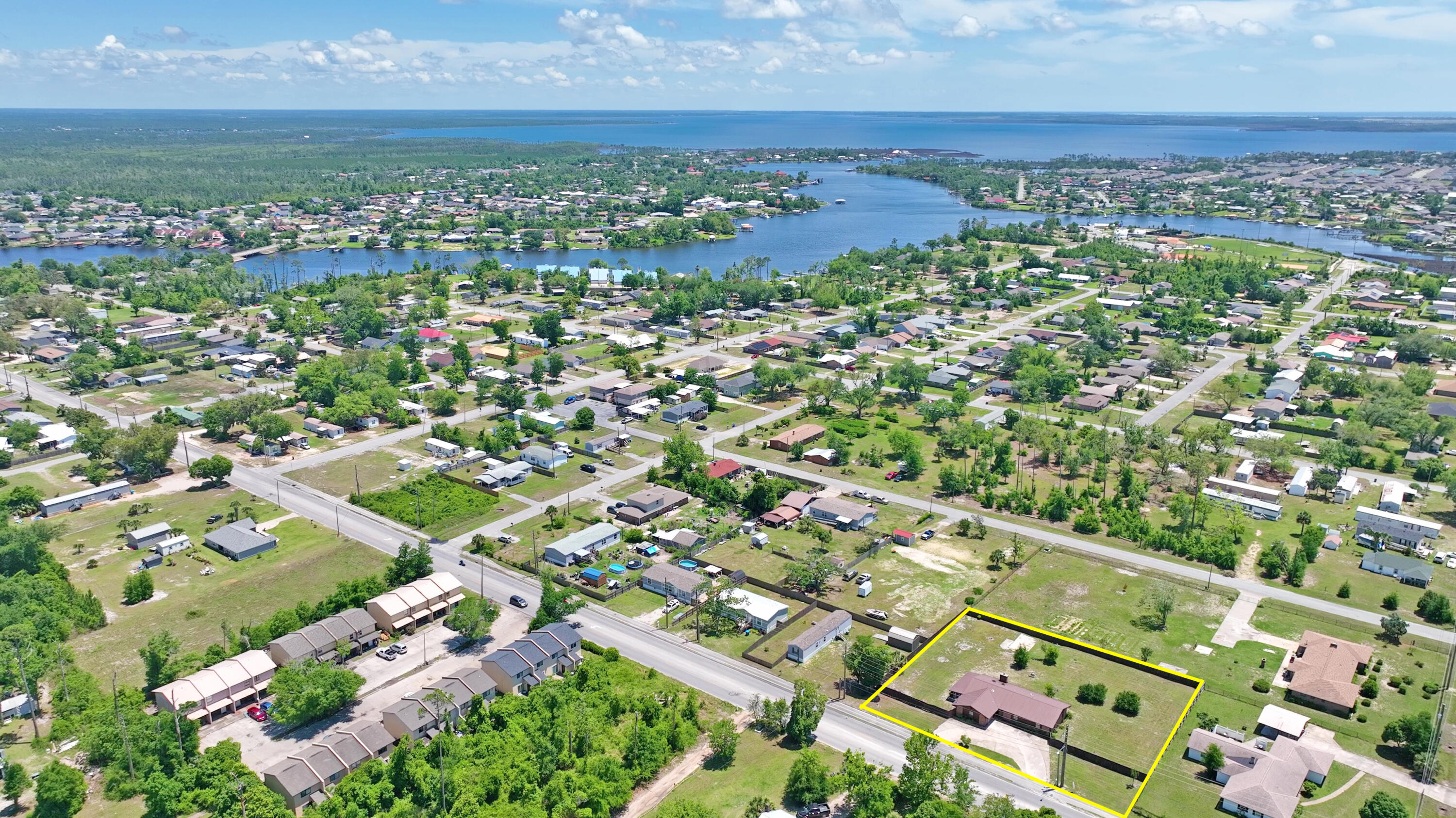 NO RECORDED SUBDIVISION - Residential