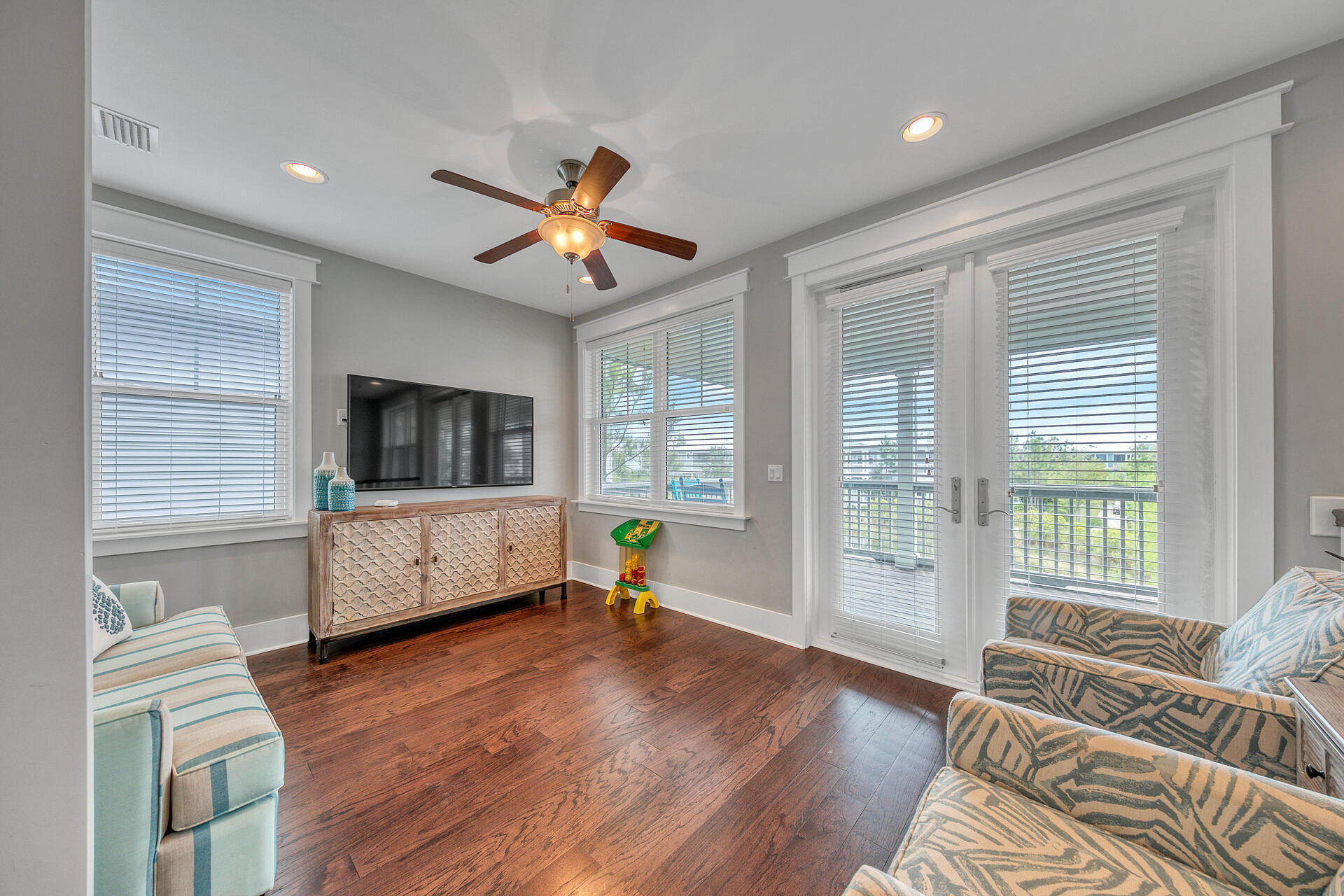 NATUREWALK AT SEAGROVE - Residential