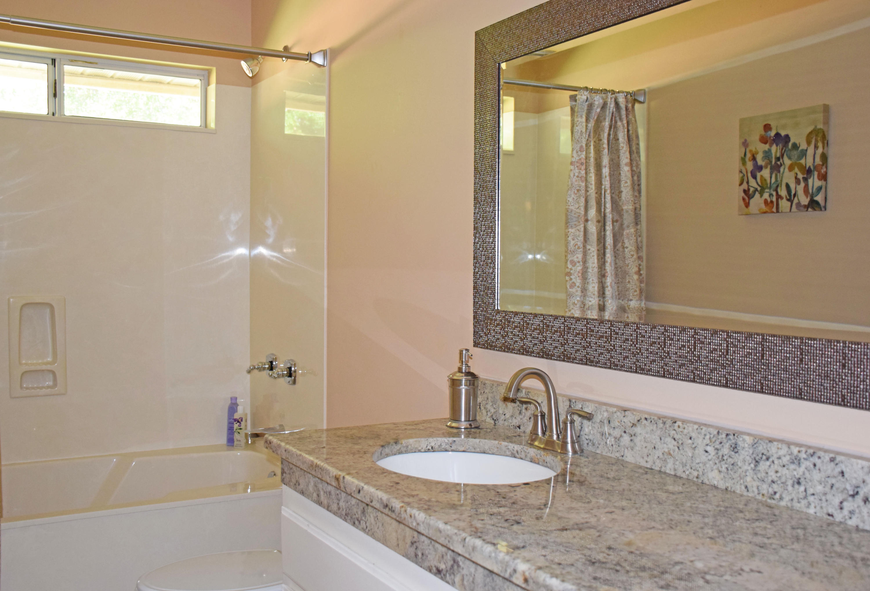 Rocky Bayou Estates 8A, Lot 1 - Residential