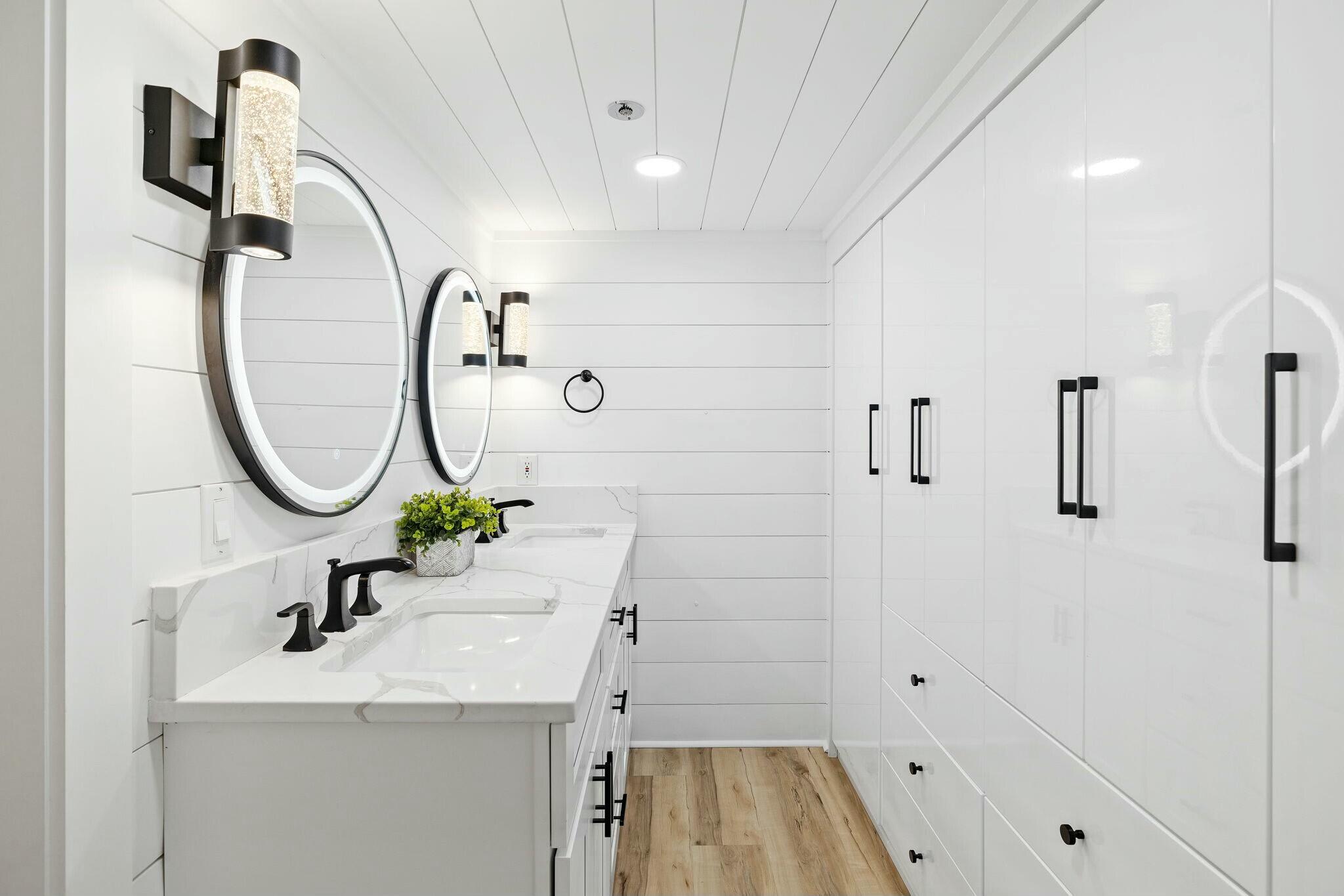 MAINSAIL CONDO PH 1 - Residential