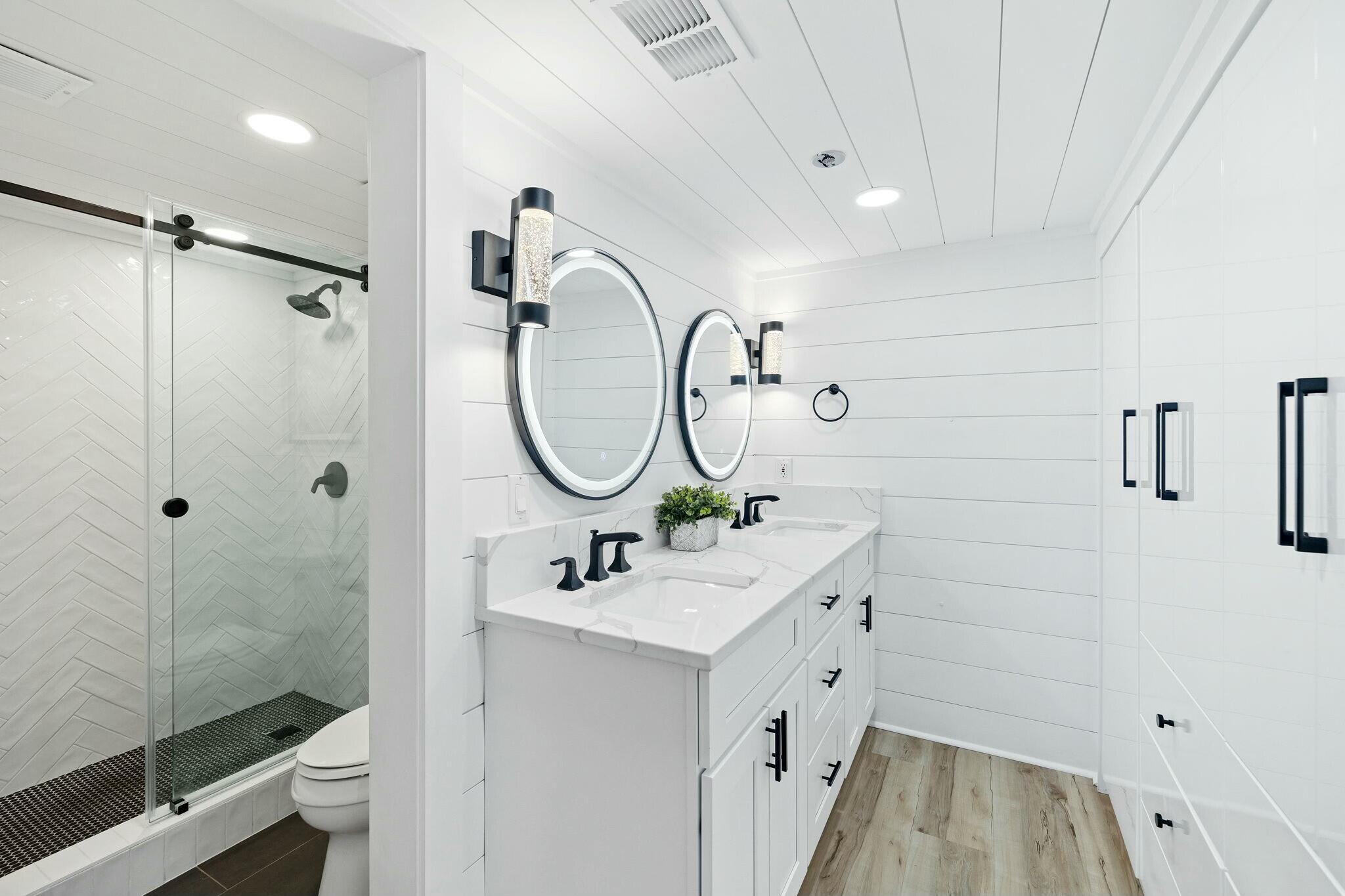 MAINSAIL CONDO PH 1 - Residential