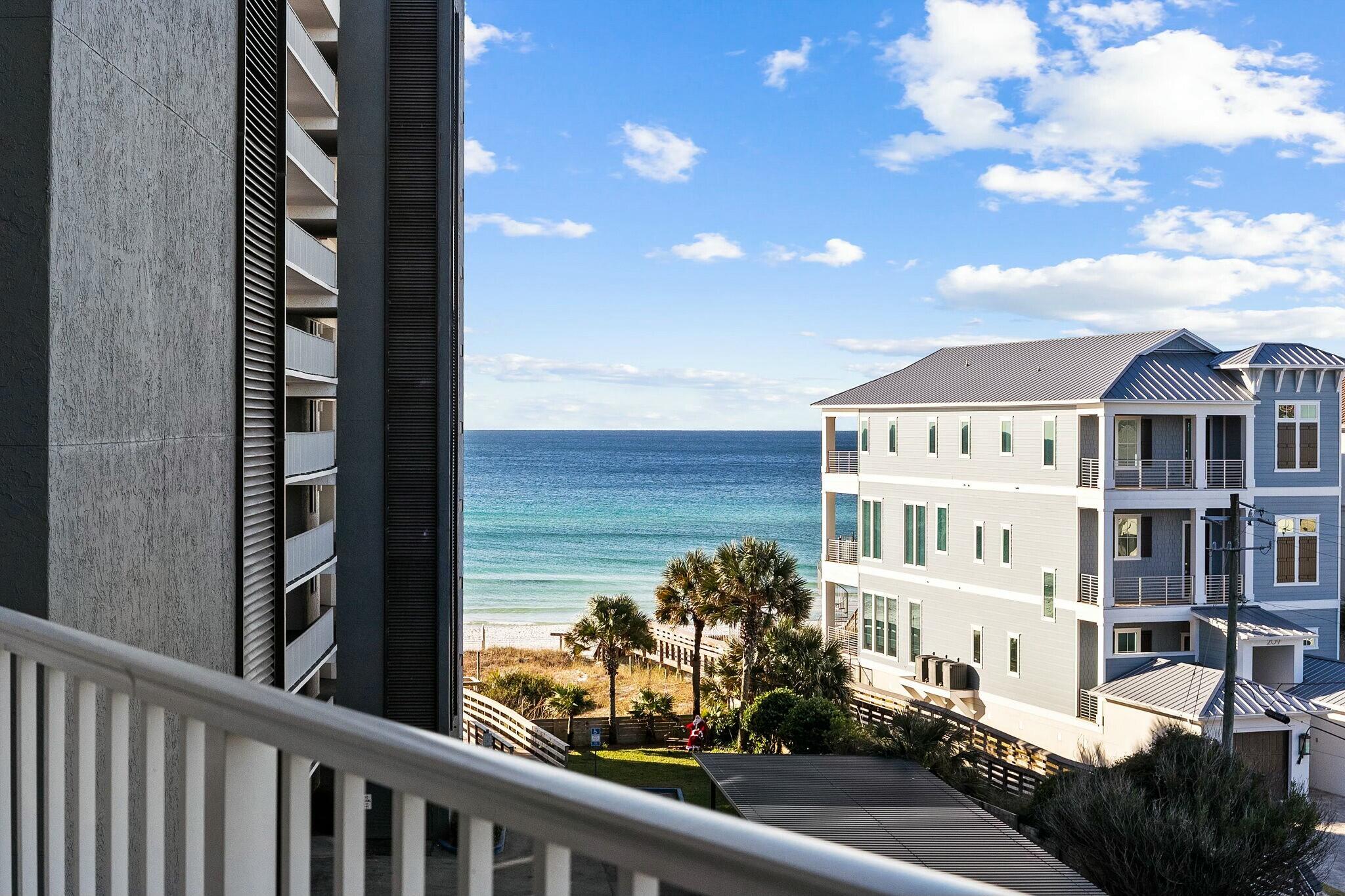 MAINSAIL CONDO PH 1 - Residential