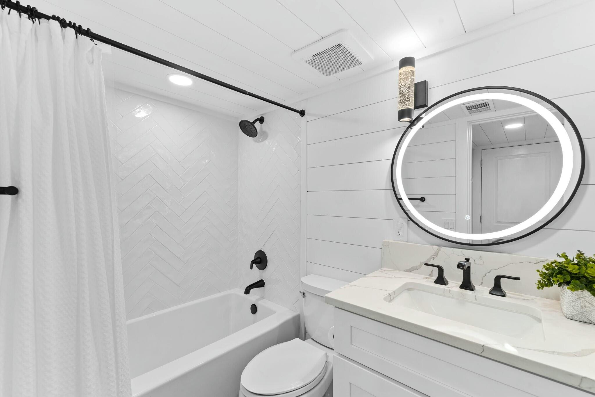 MAINSAIL CONDO PH 1 - Residential