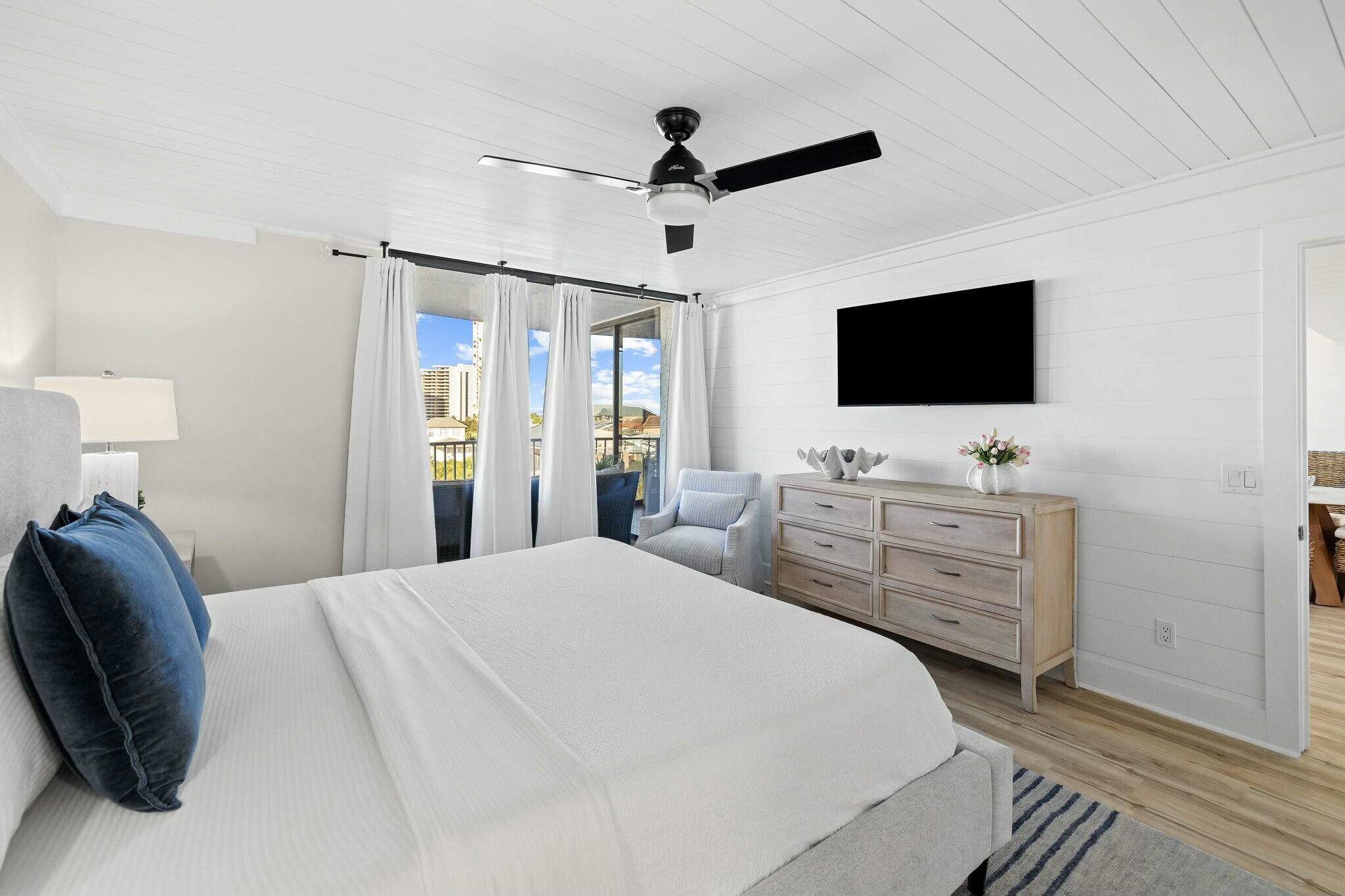 MAINSAIL CONDO PH 1 - Residential