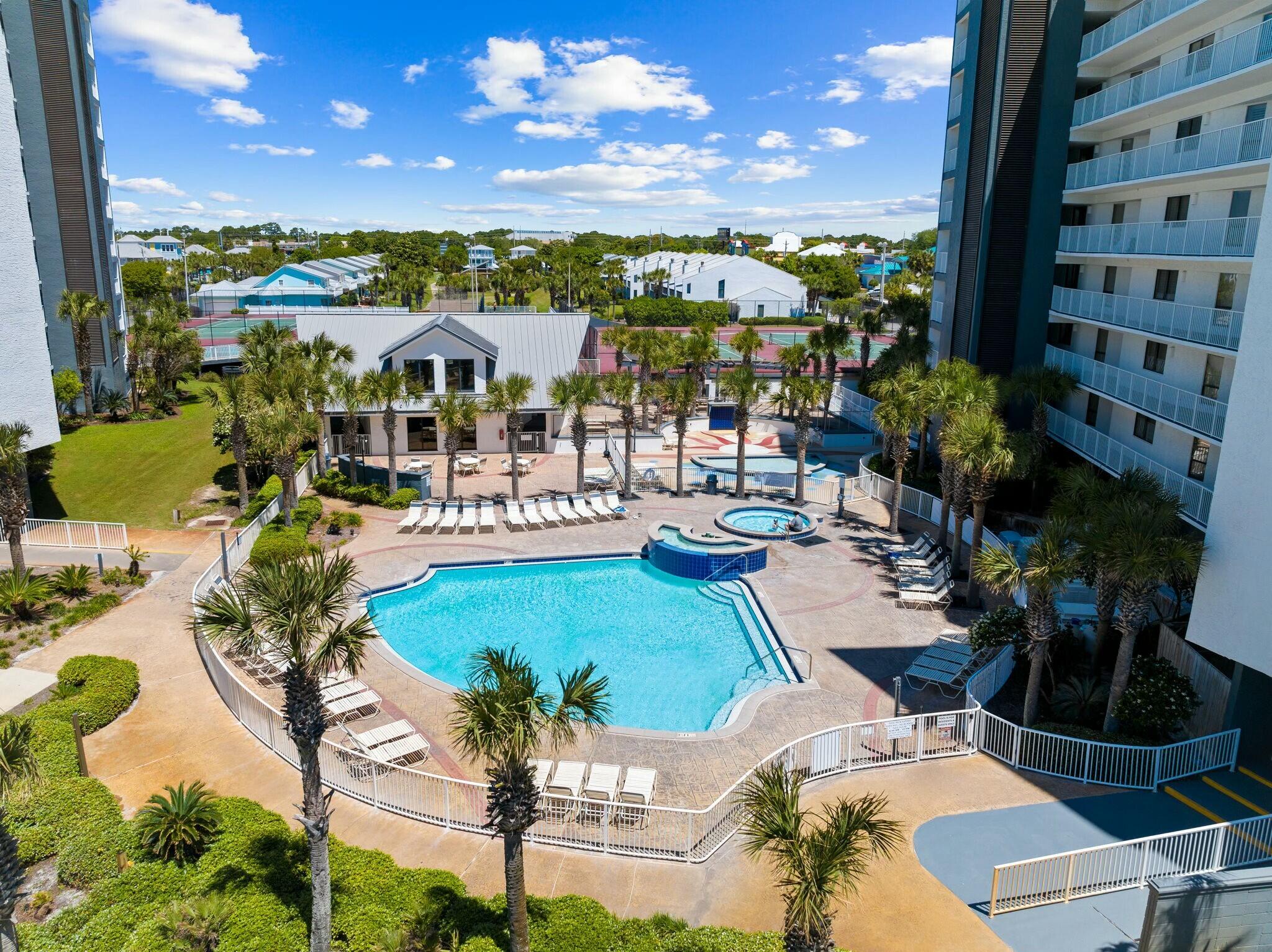 MAINSAIL CONDO PH 1 - Residential