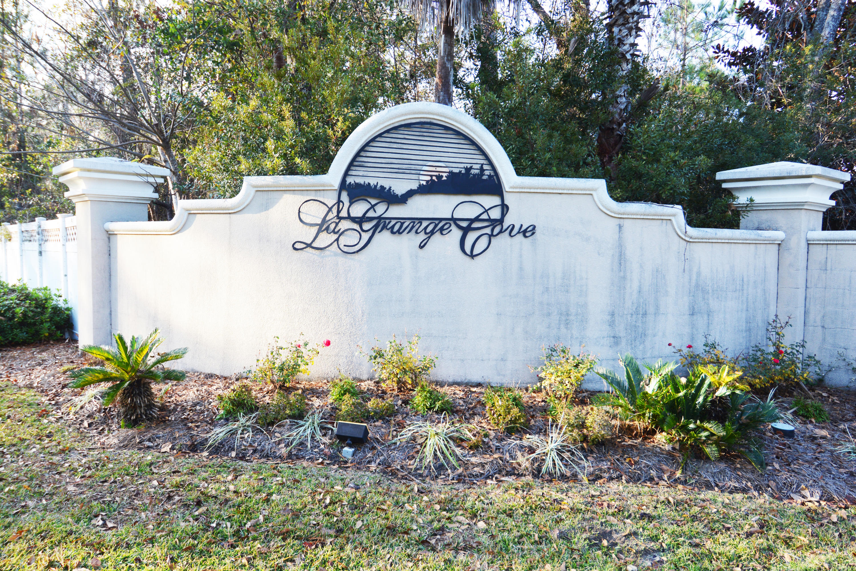 LAGRANGE COVE - Land