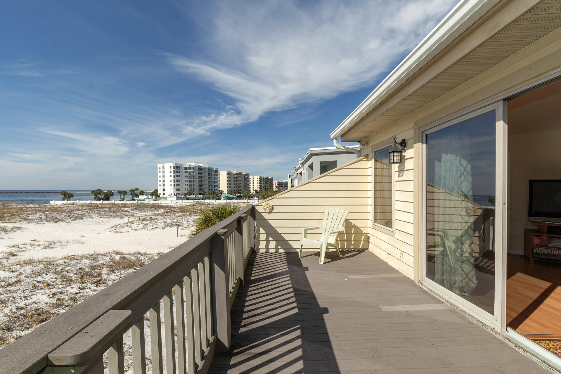 POINT OF VIEW T/H CONDO - Residential