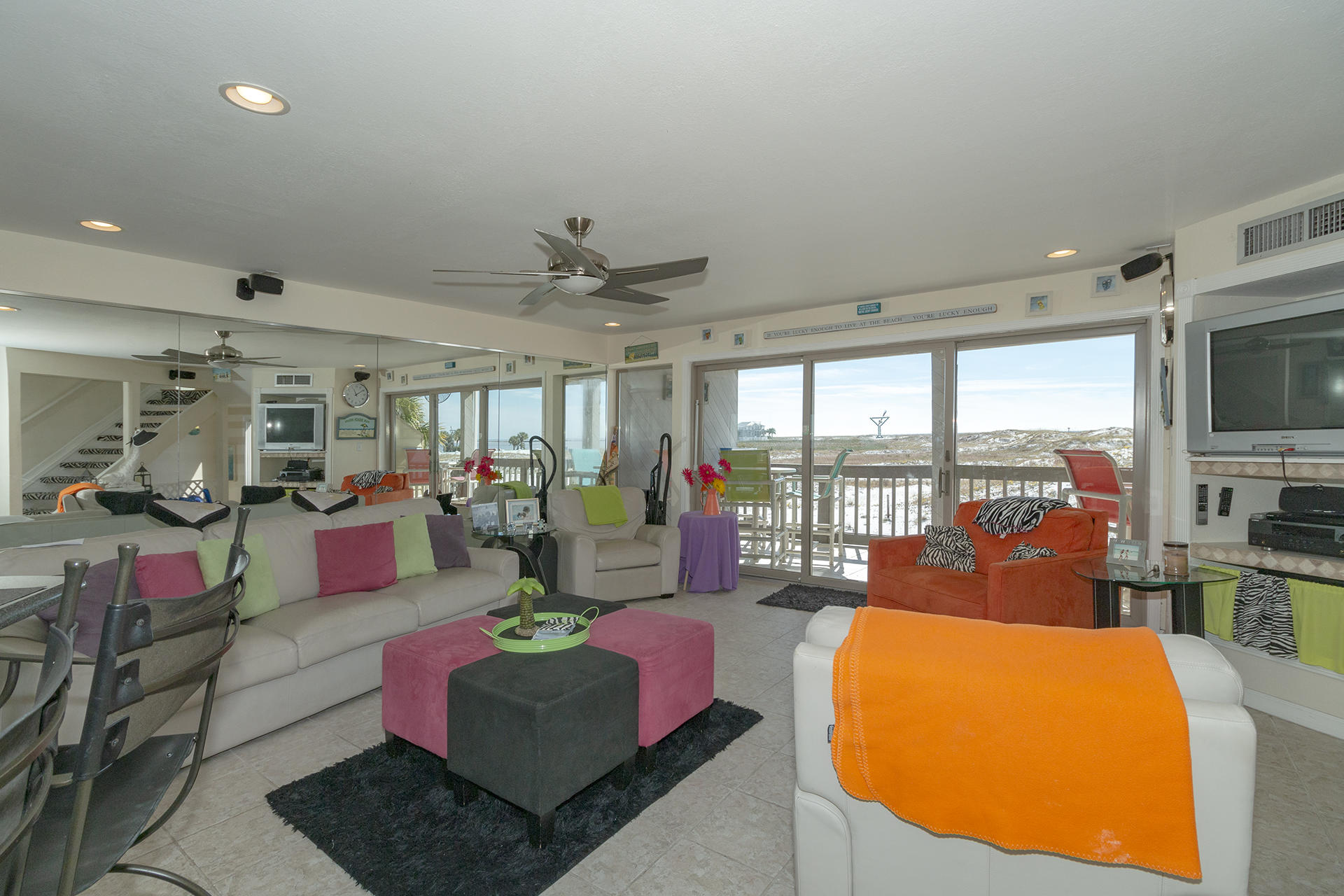 POINT OF VIEW T/H CONDO - Residential