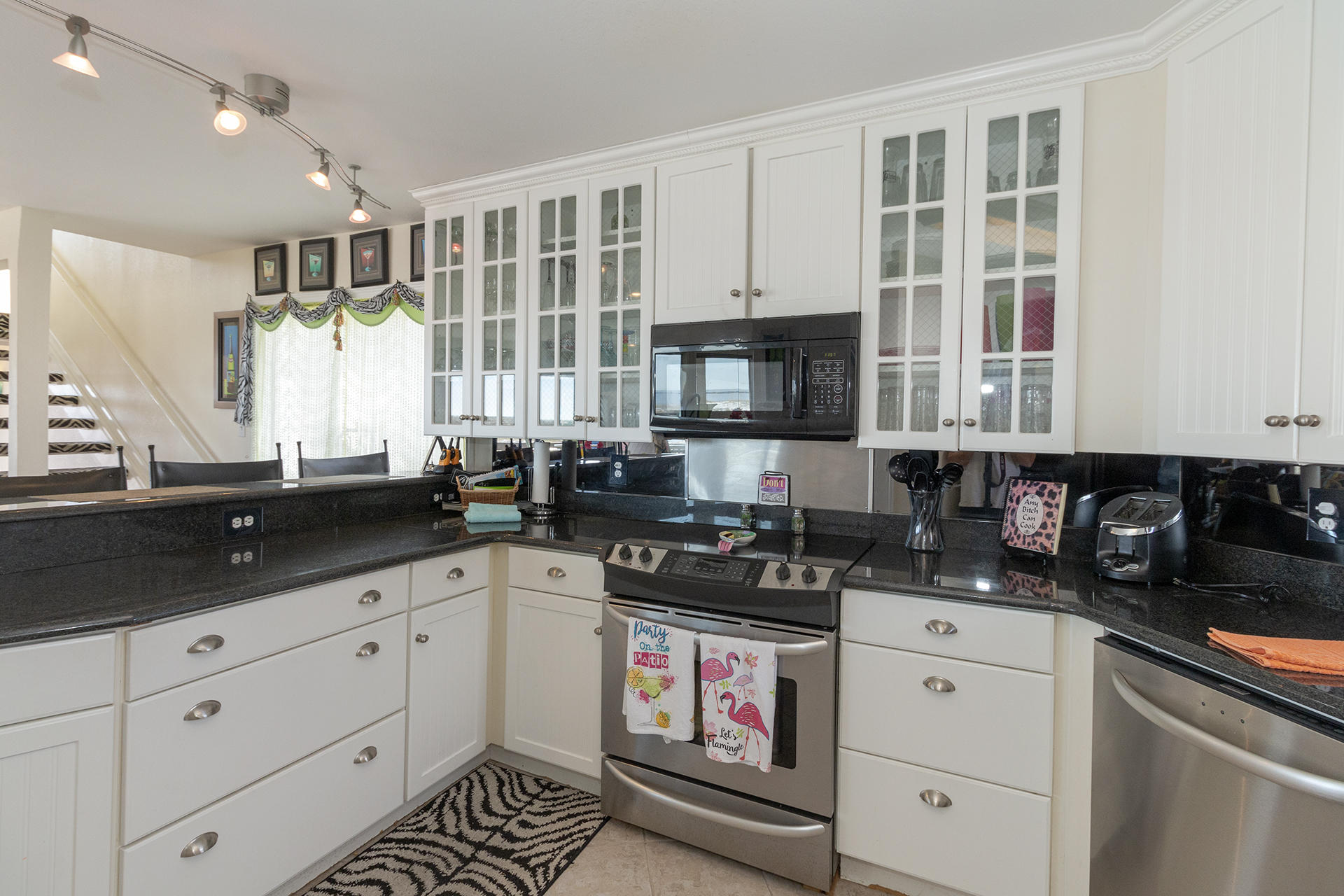 POINT OF VIEW T/H CONDO - Residential