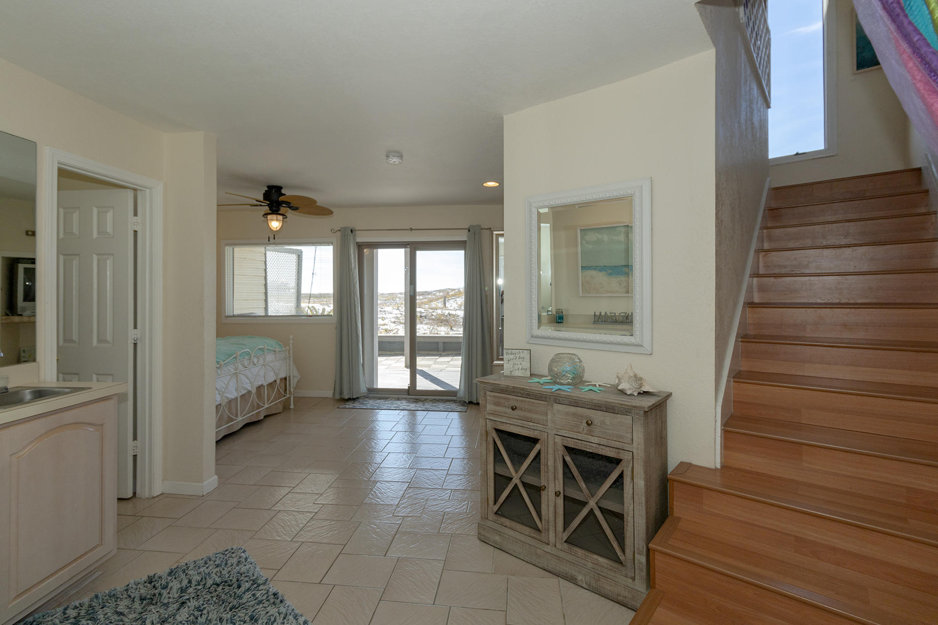 POINT OF VIEW T/H CONDO - Residential