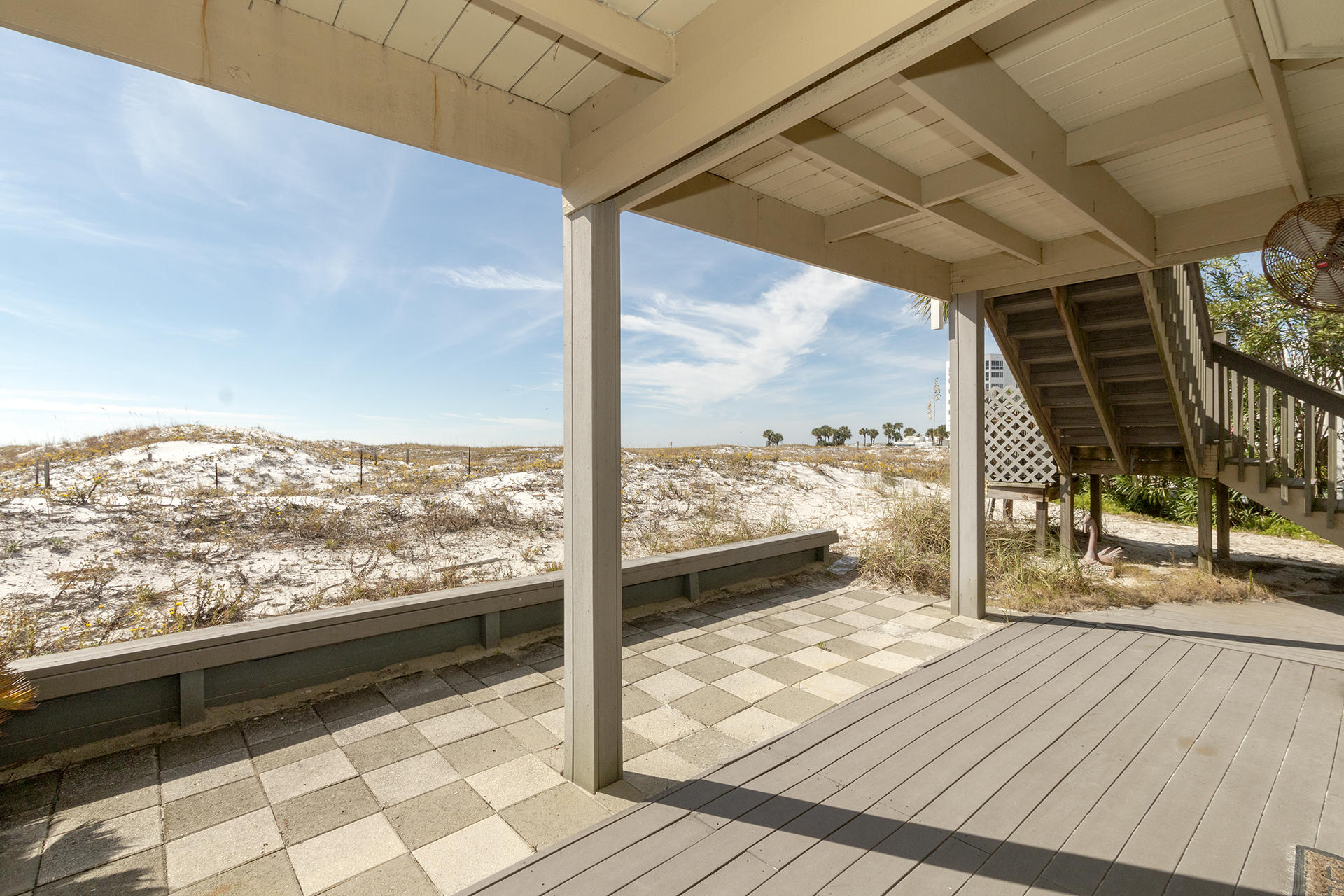 POINT OF VIEW T/H CONDO - Residential