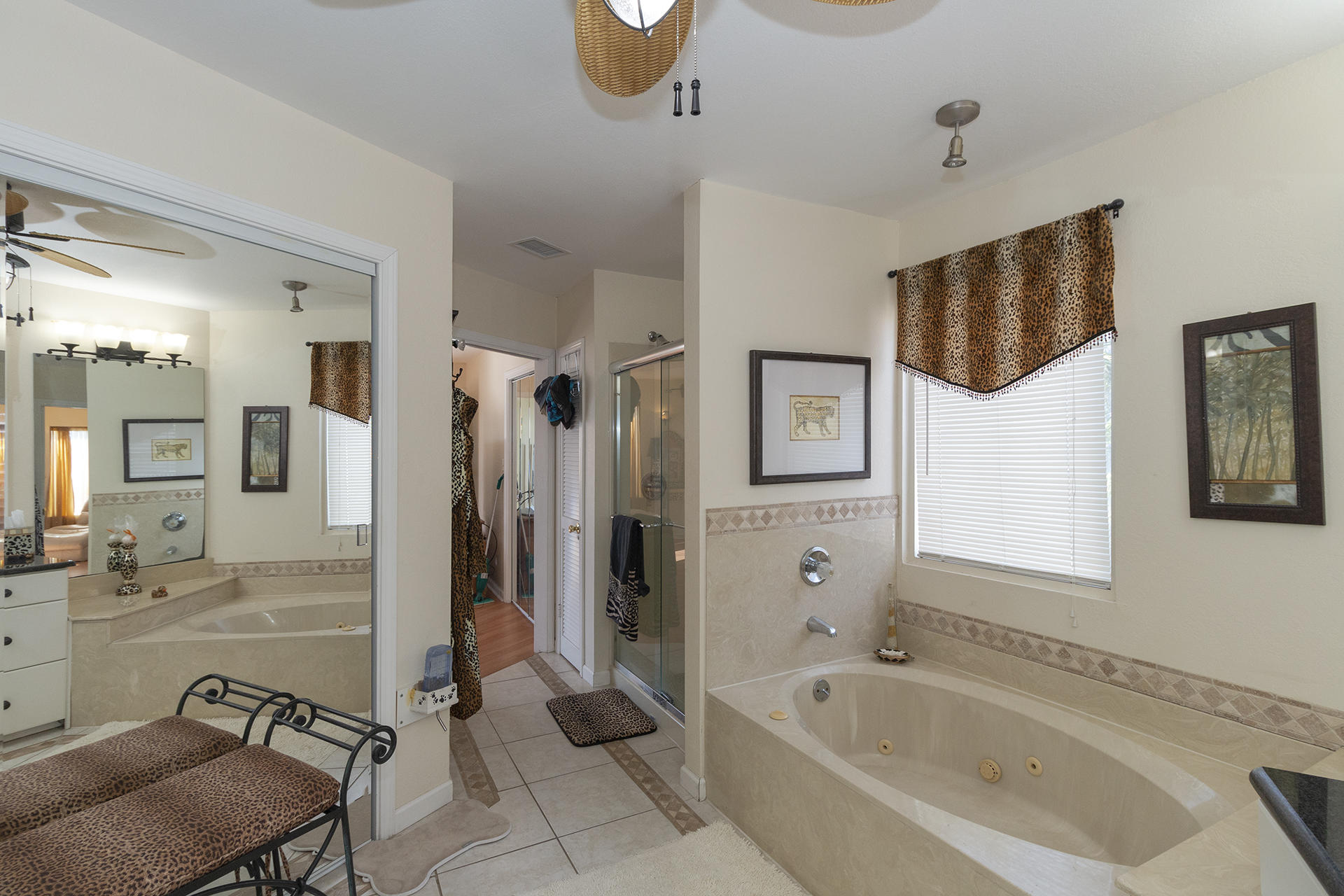 POINT OF VIEW T/H CONDO - Residential