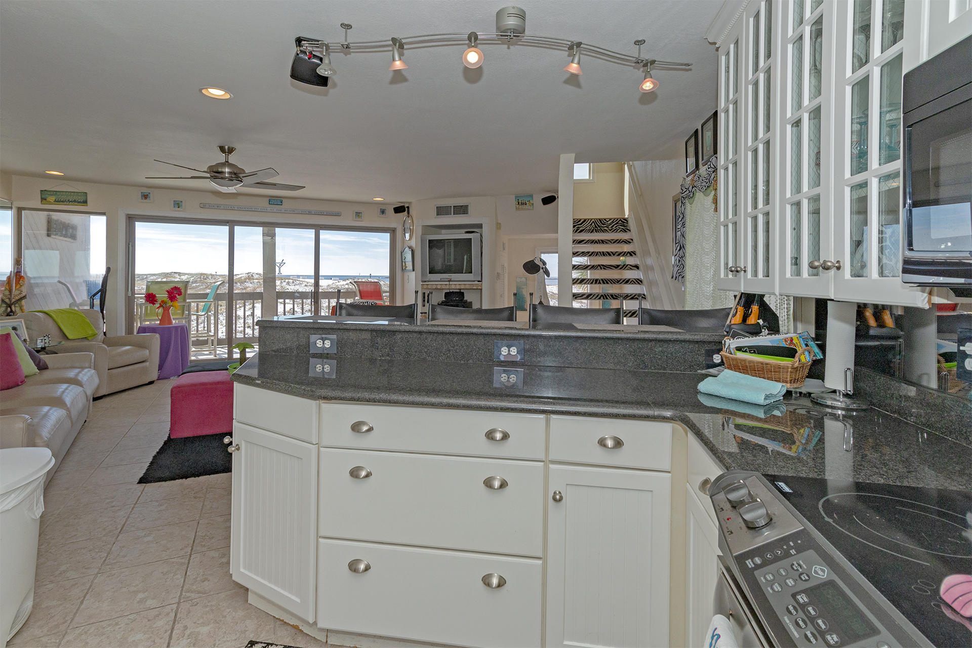 POINT OF VIEW T/H CONDO - Residential