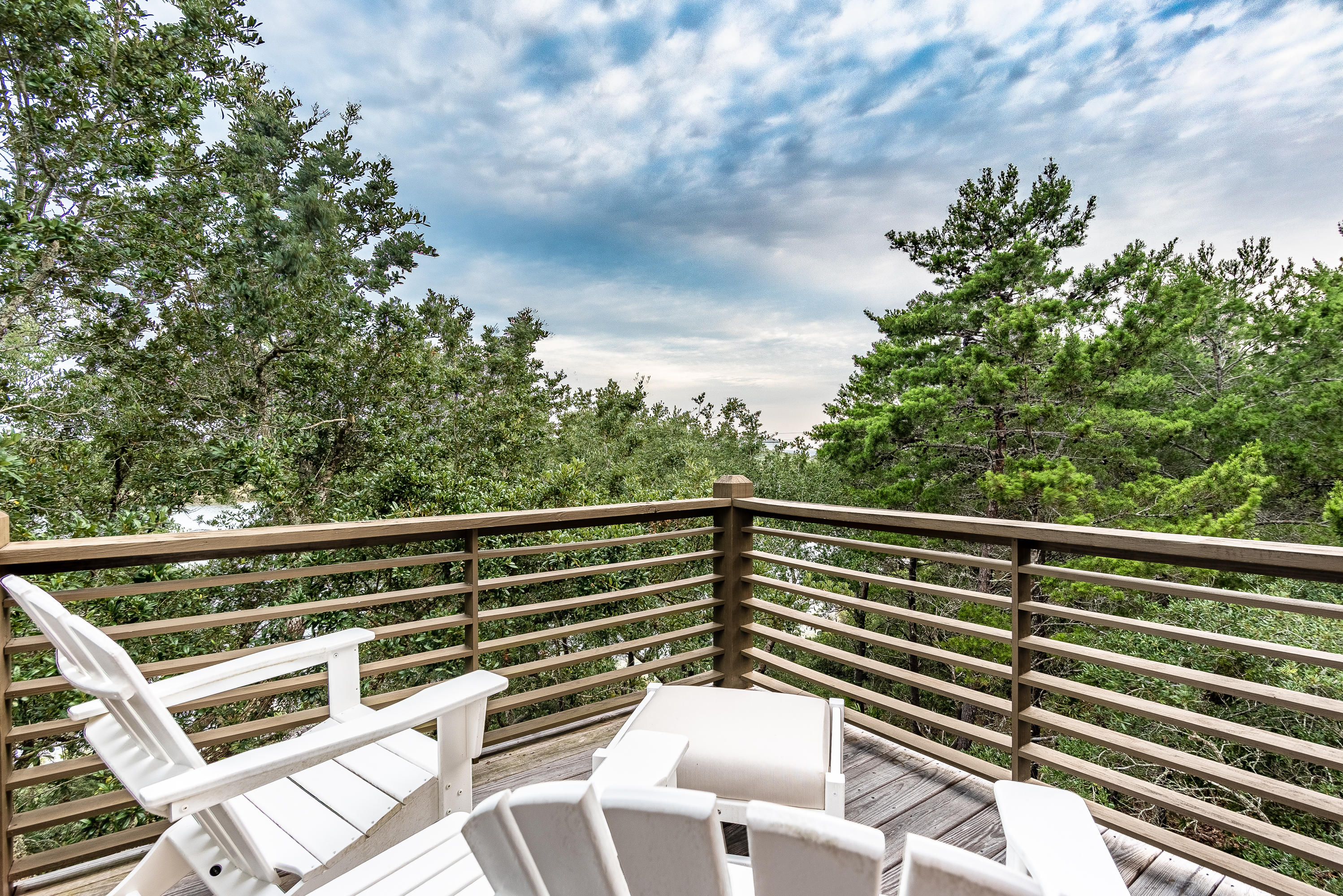 COUNTRY CABINS PH 2 - Residential