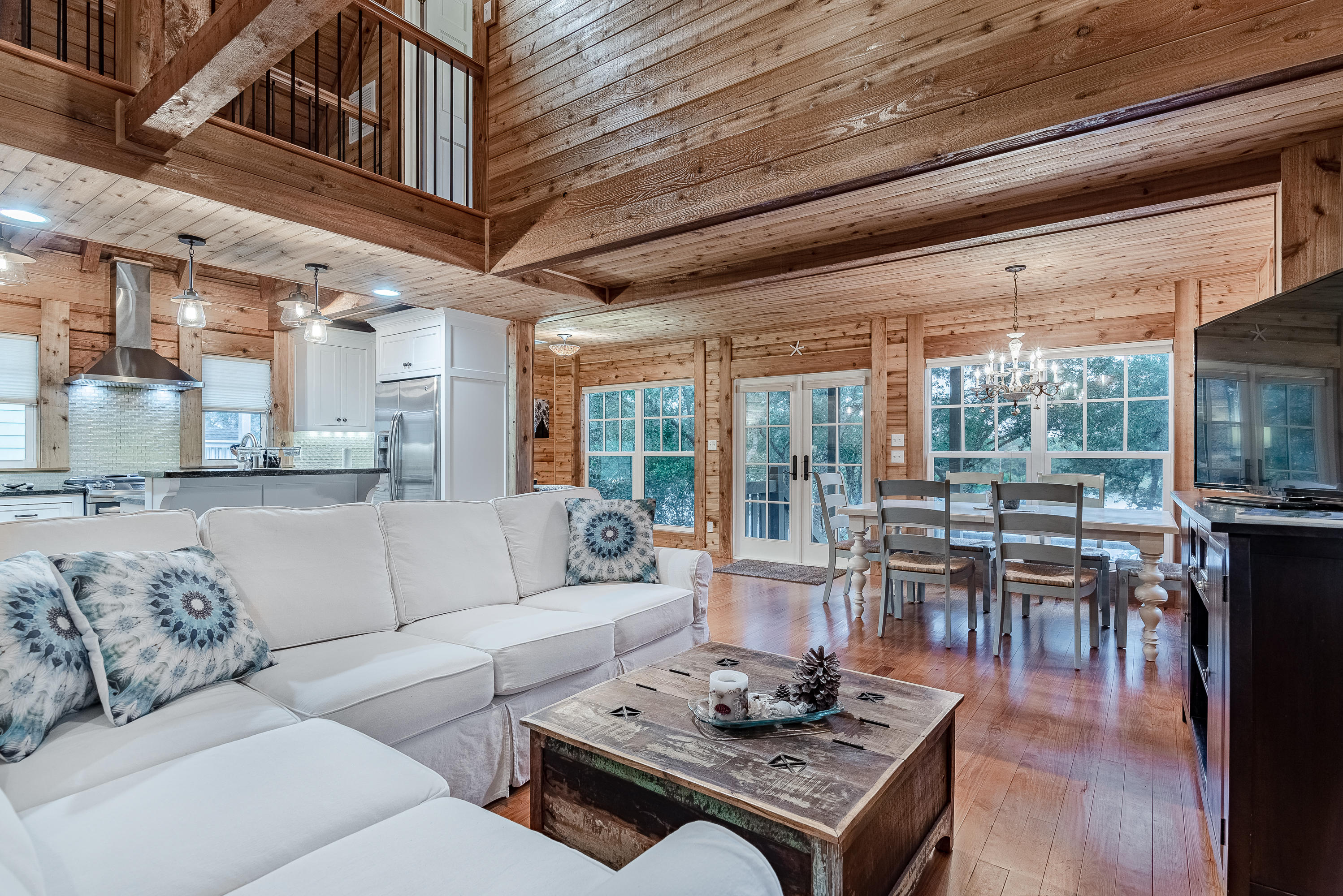 COUNTRY CABINS PH 2 - Residential