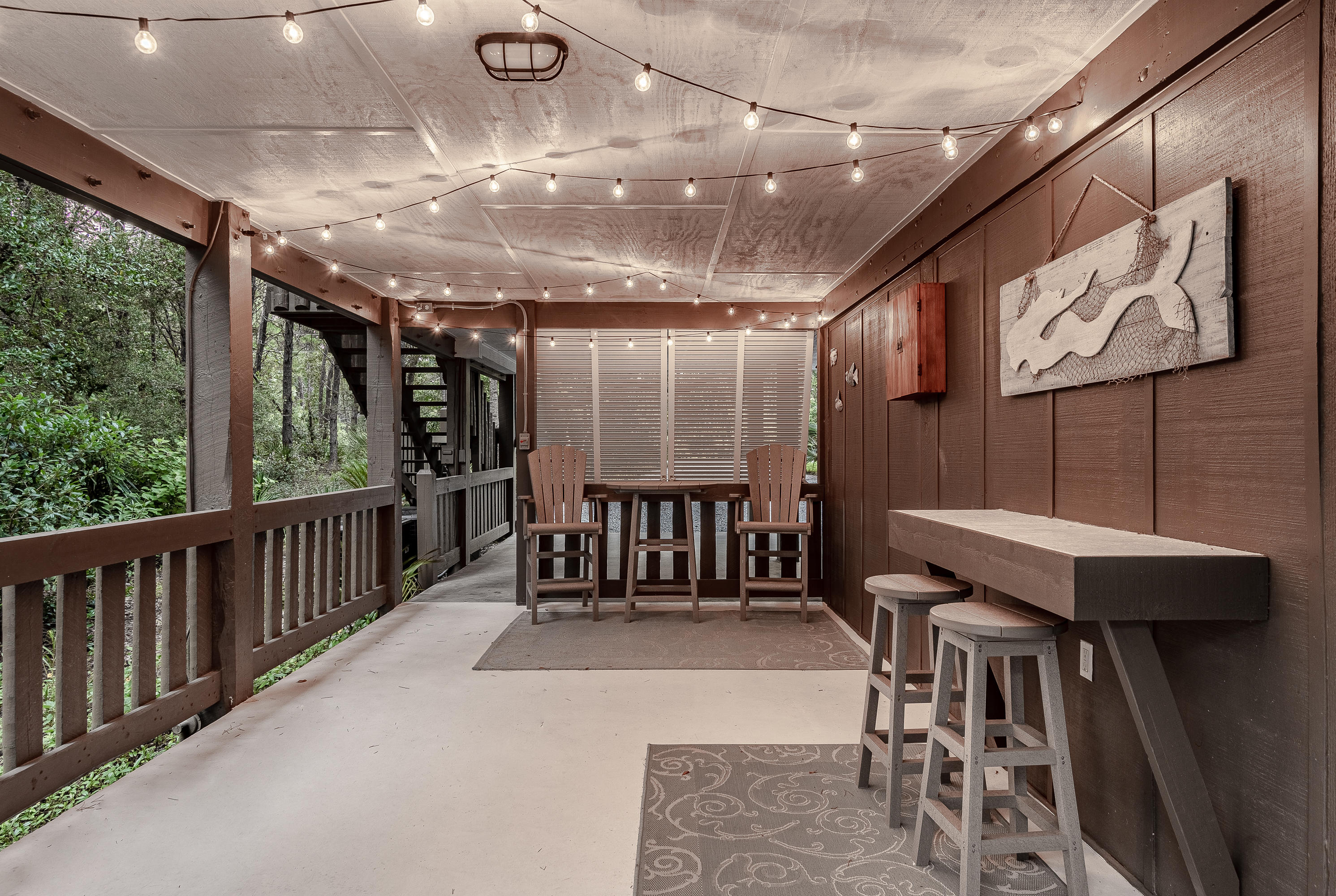 COUNTRY CABINS PH 2 - Residential