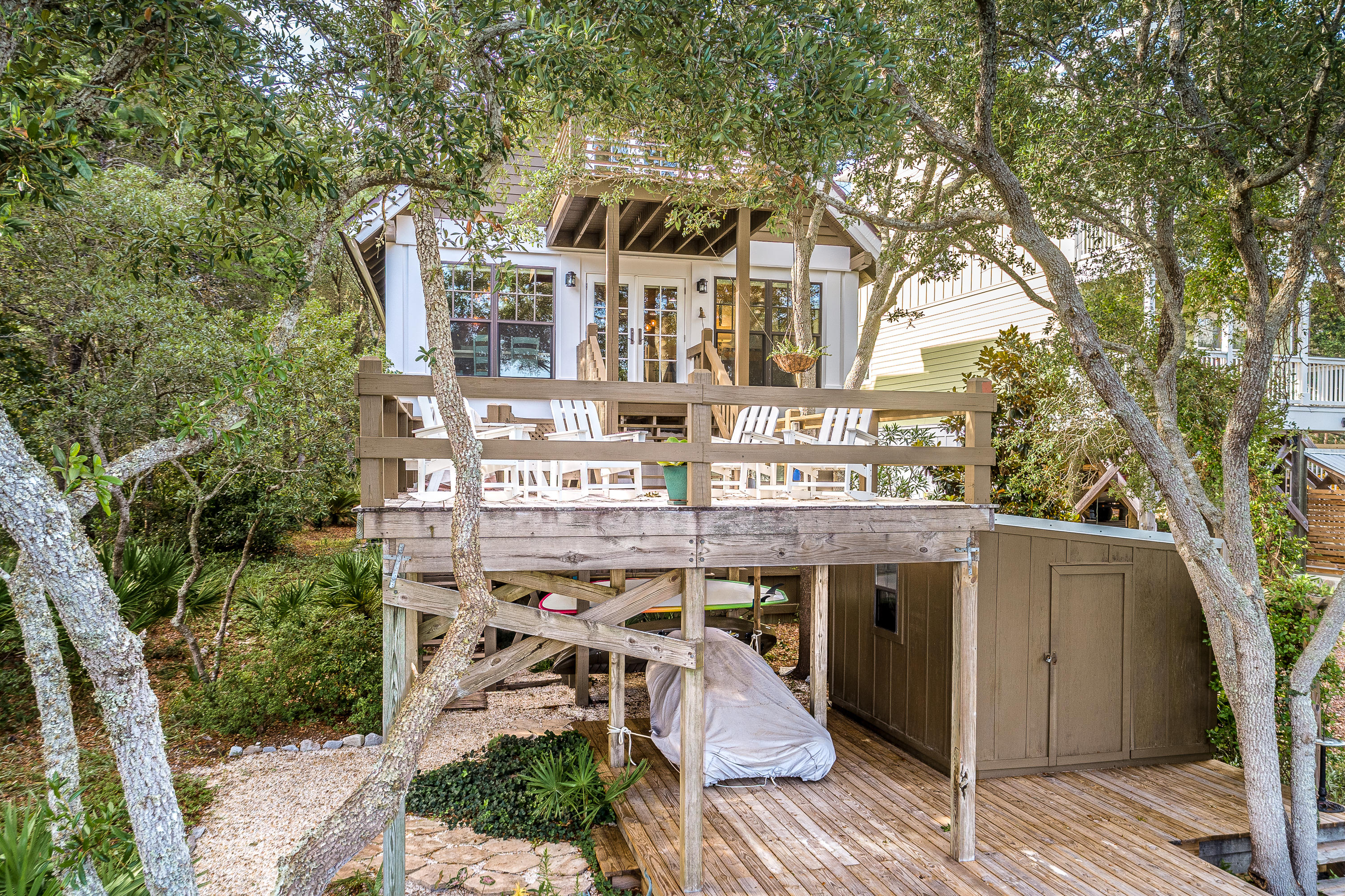 COUNTRY CABINS PH 2 - Residential