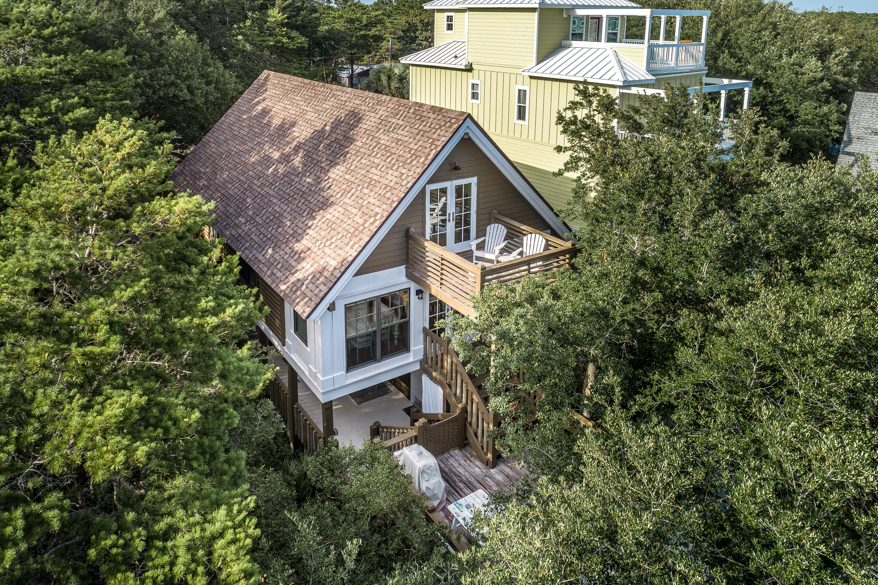 COUNTRY CABINS PH 2 - Residential