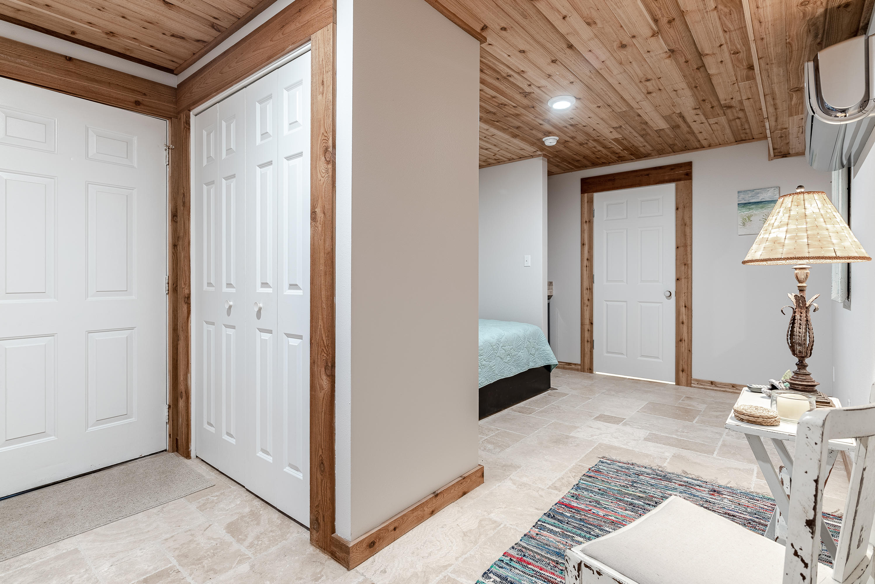 COUNTRY CABINS PH 2 - Residential