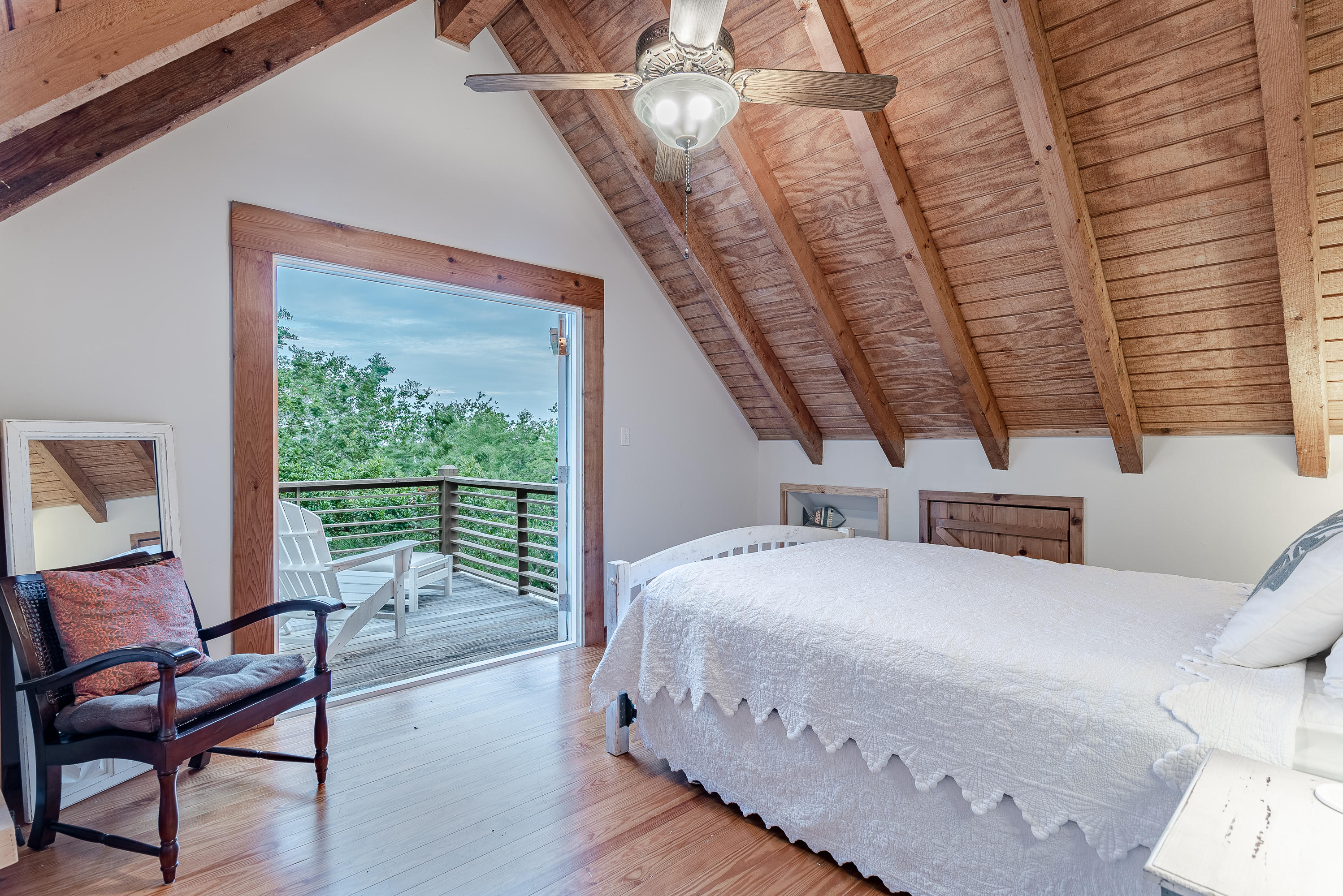 COUNTRY CABINS PH 2 - Residential