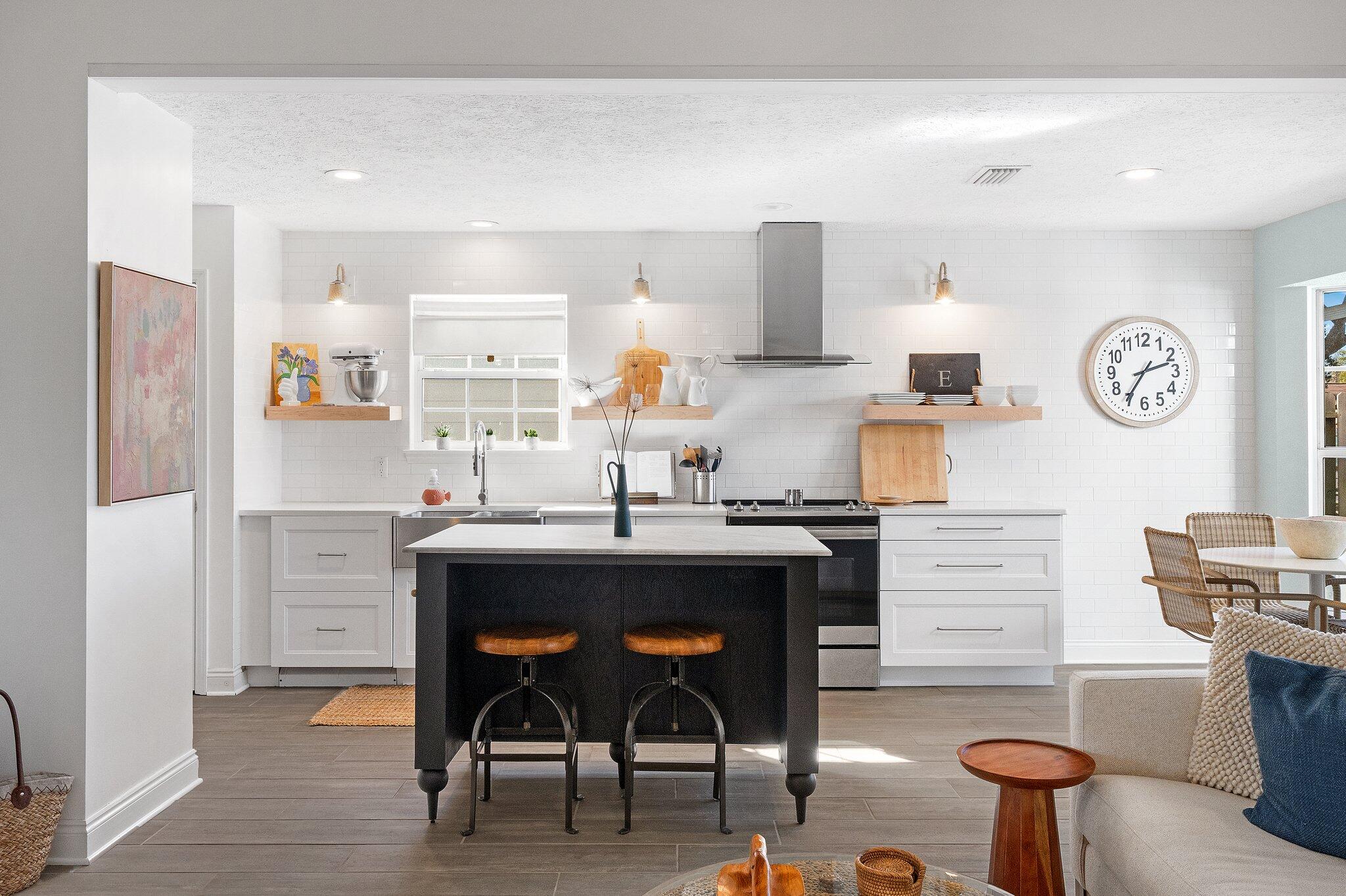 RIVIERA BEACH - Residential