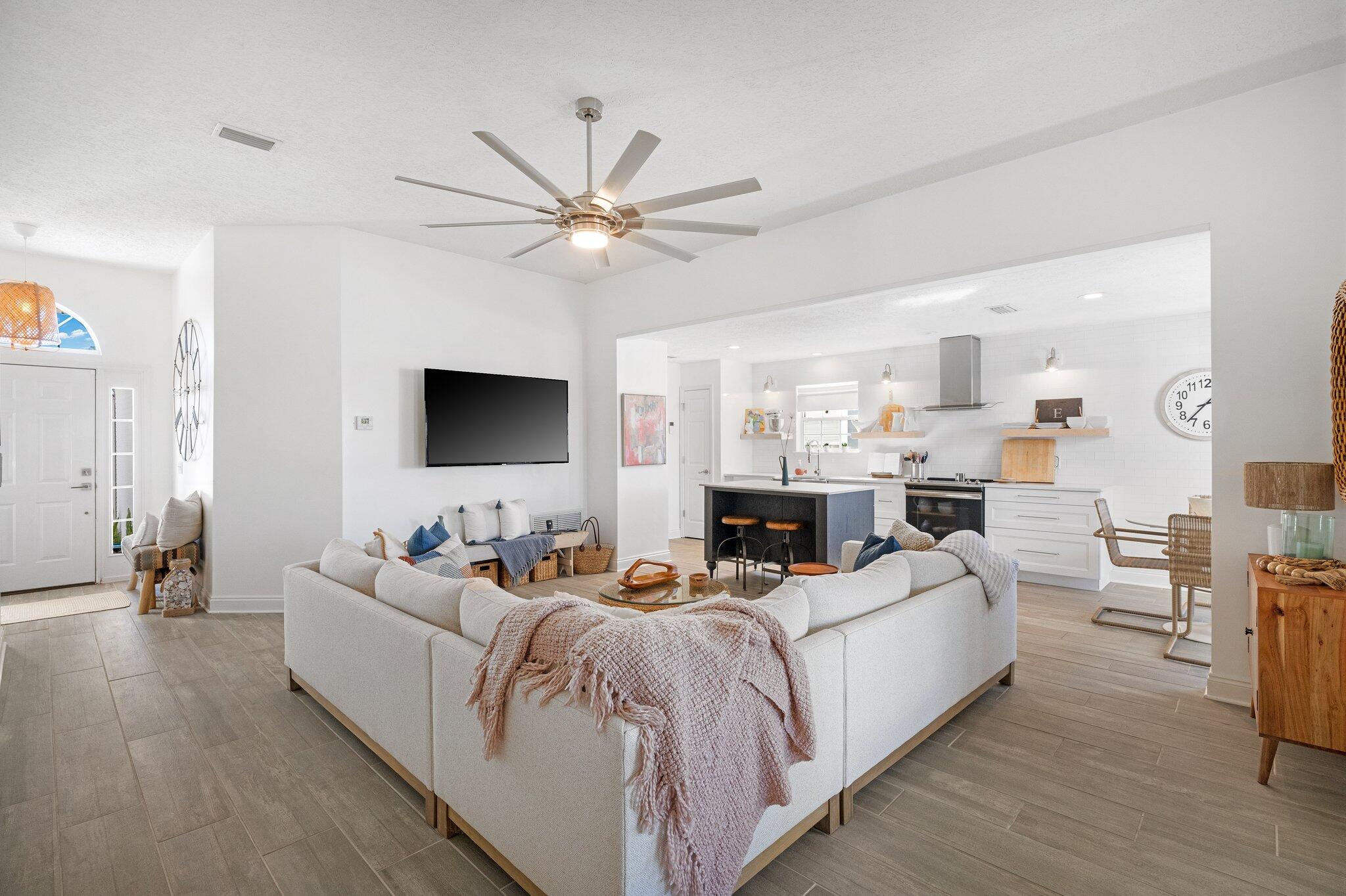 RIVIERA BEACH - Residential