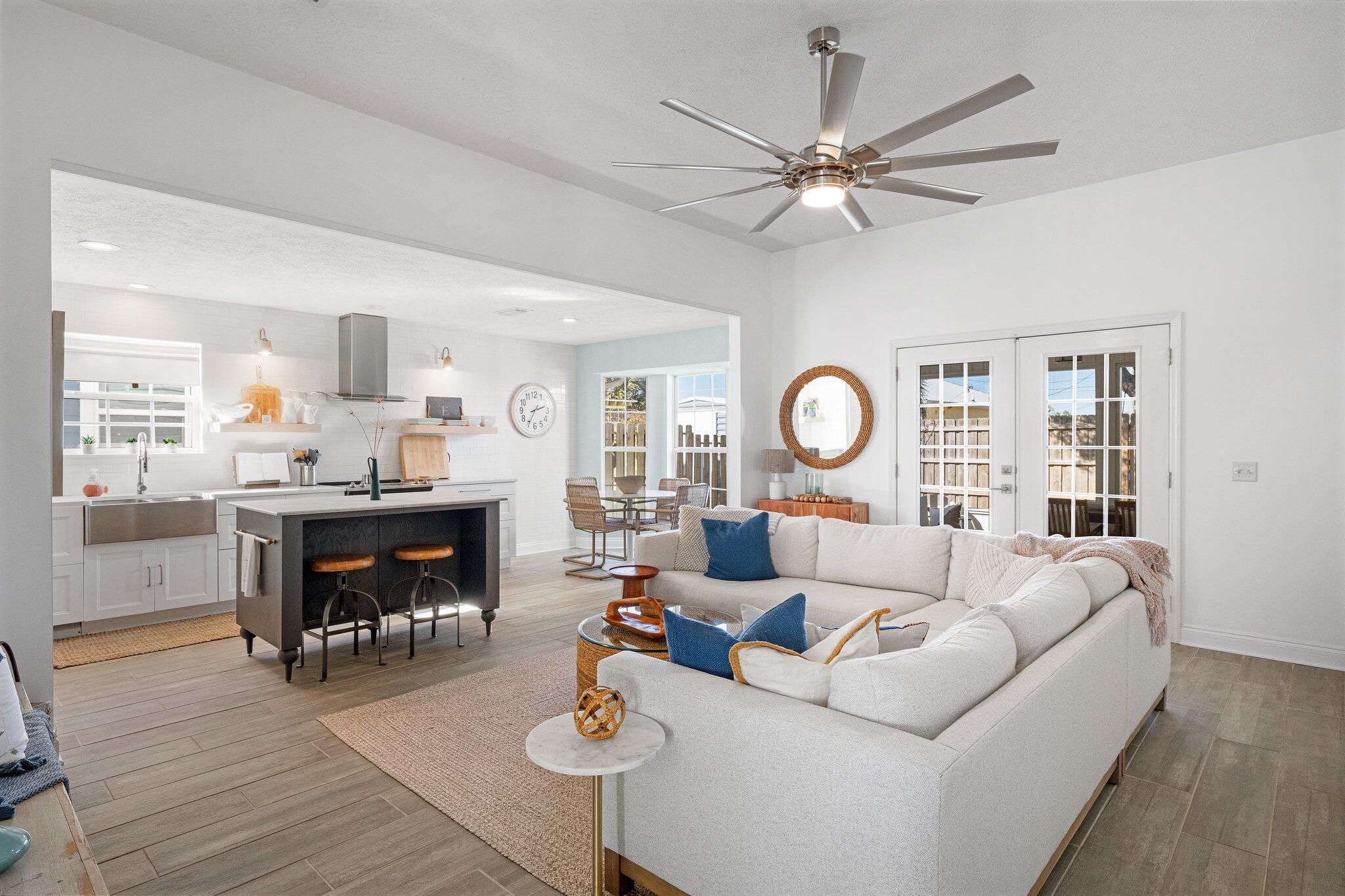 RIVIERA BEACH - Residential