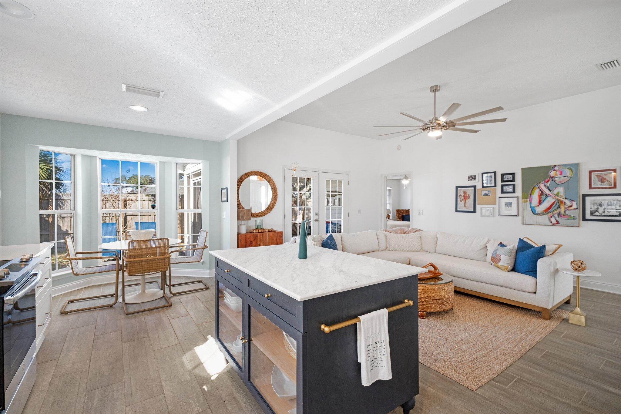 RIVIERA BEACH - Residential