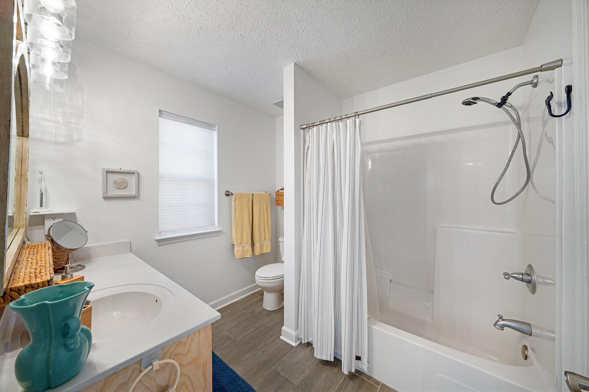 RIVIERA BEACH - Residential