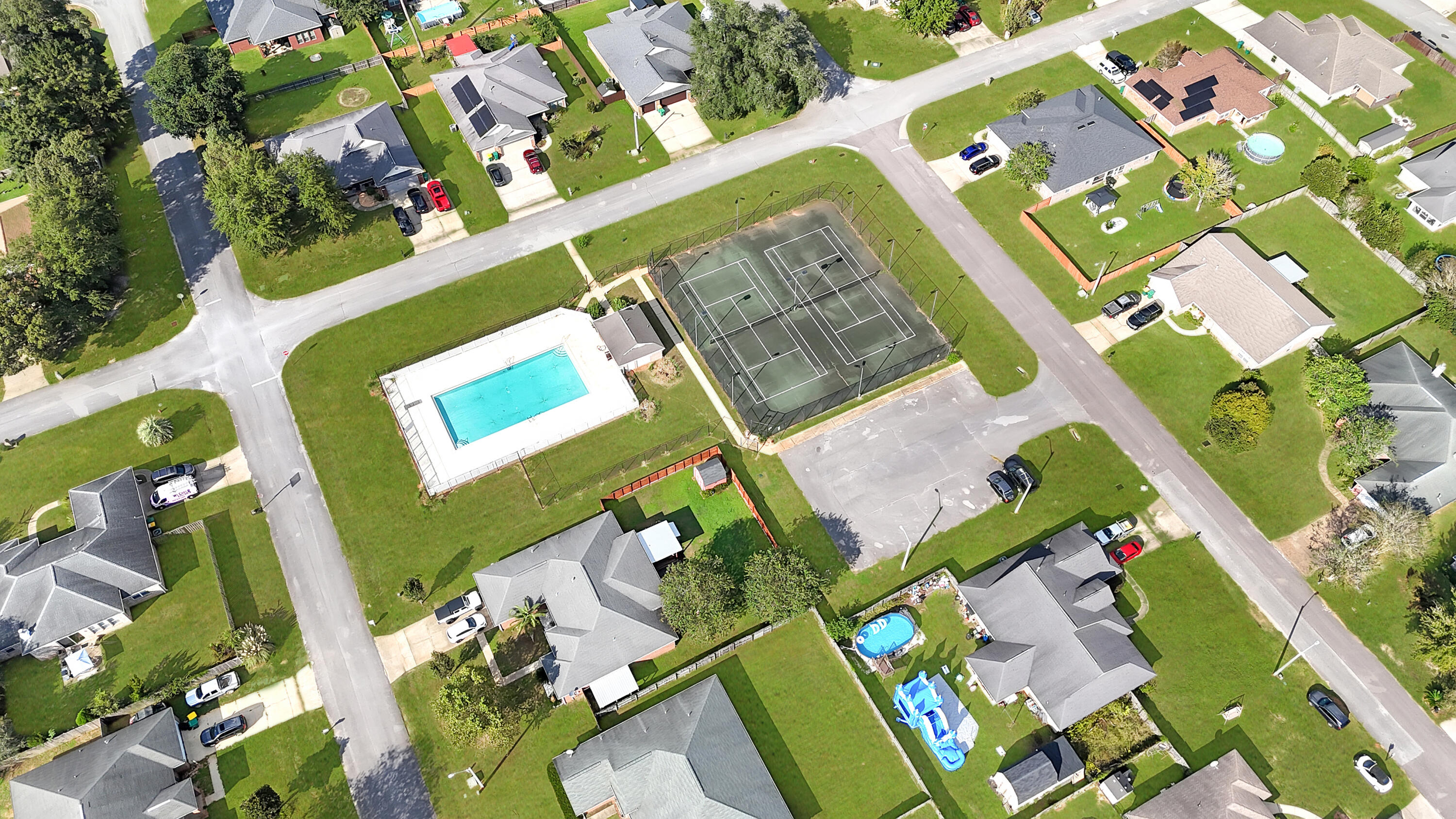 BROOKE ESTATES PH I - Residential