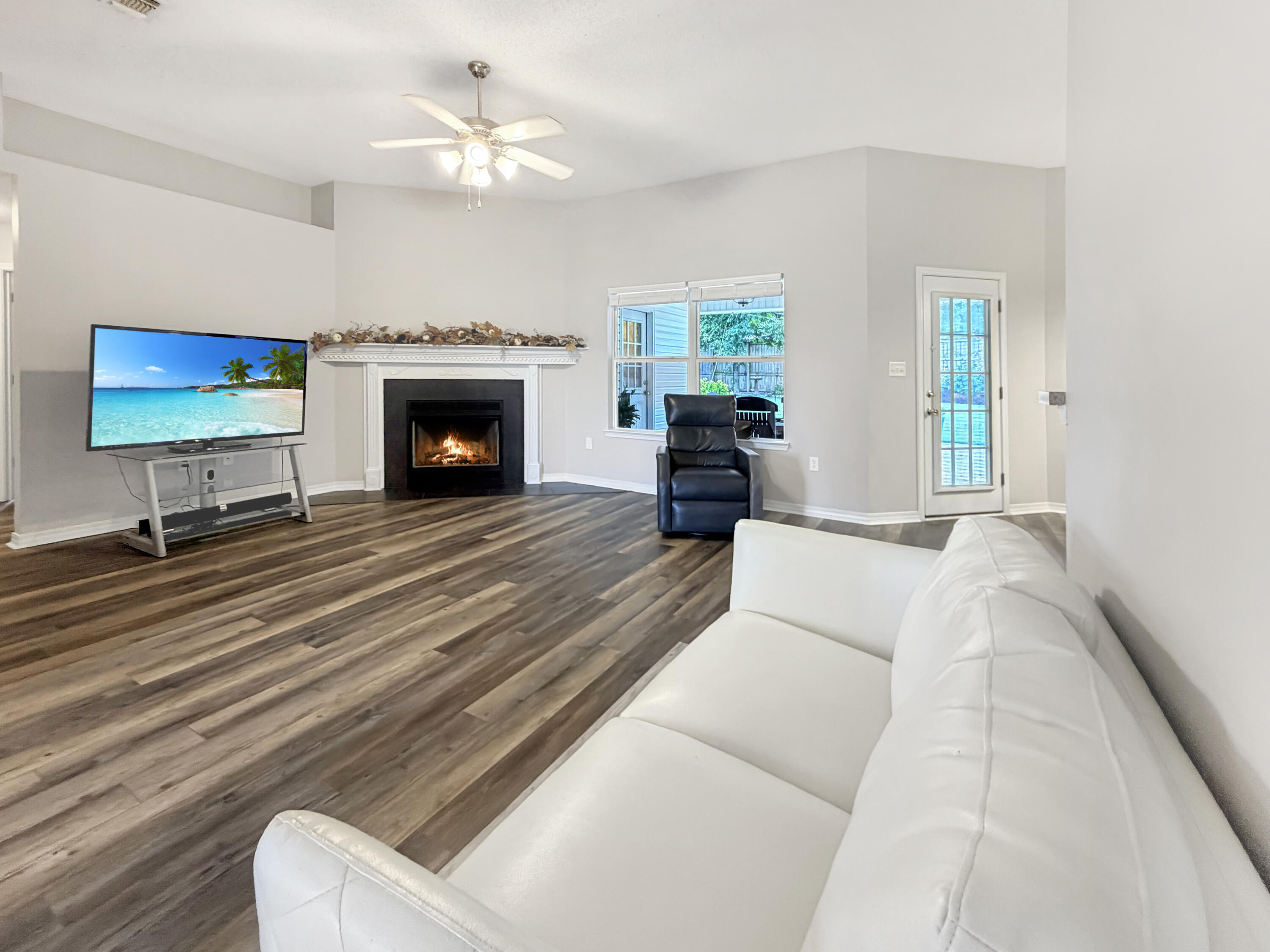 BROOKE ESTATES PH I - Residential