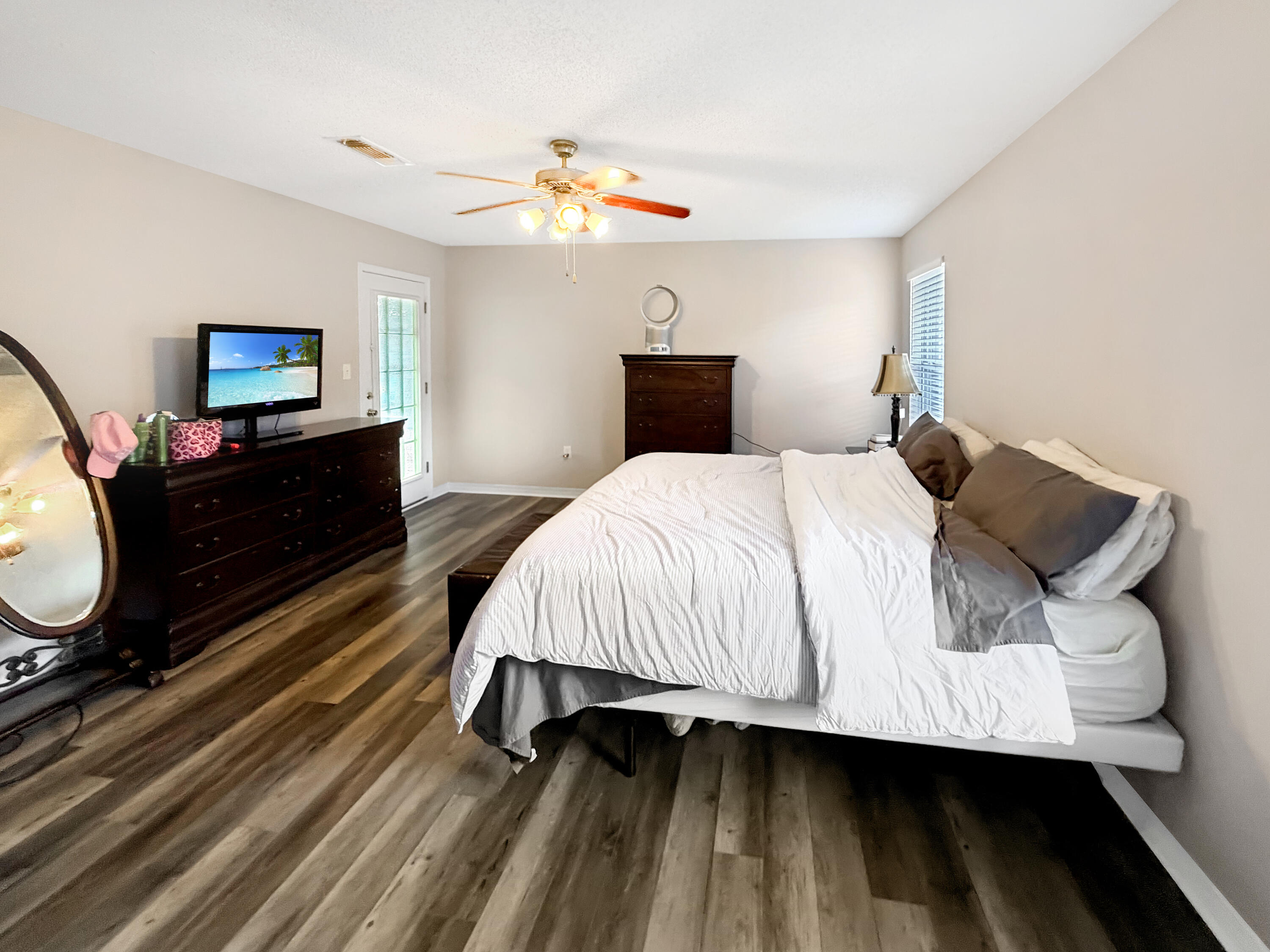 BROOKE ESTATES PH I - Residential