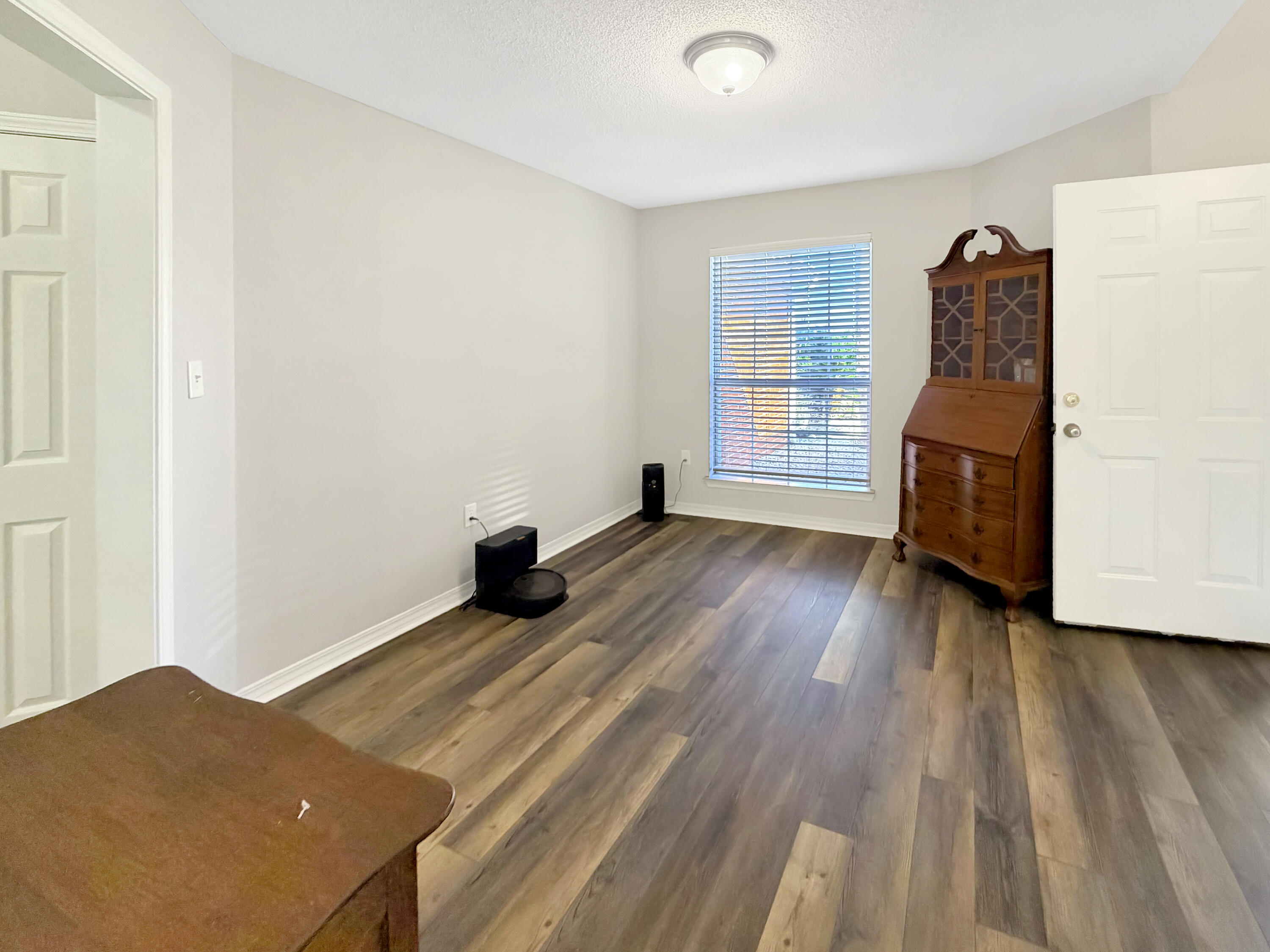 BROOKE ESTATES PH I - Residential