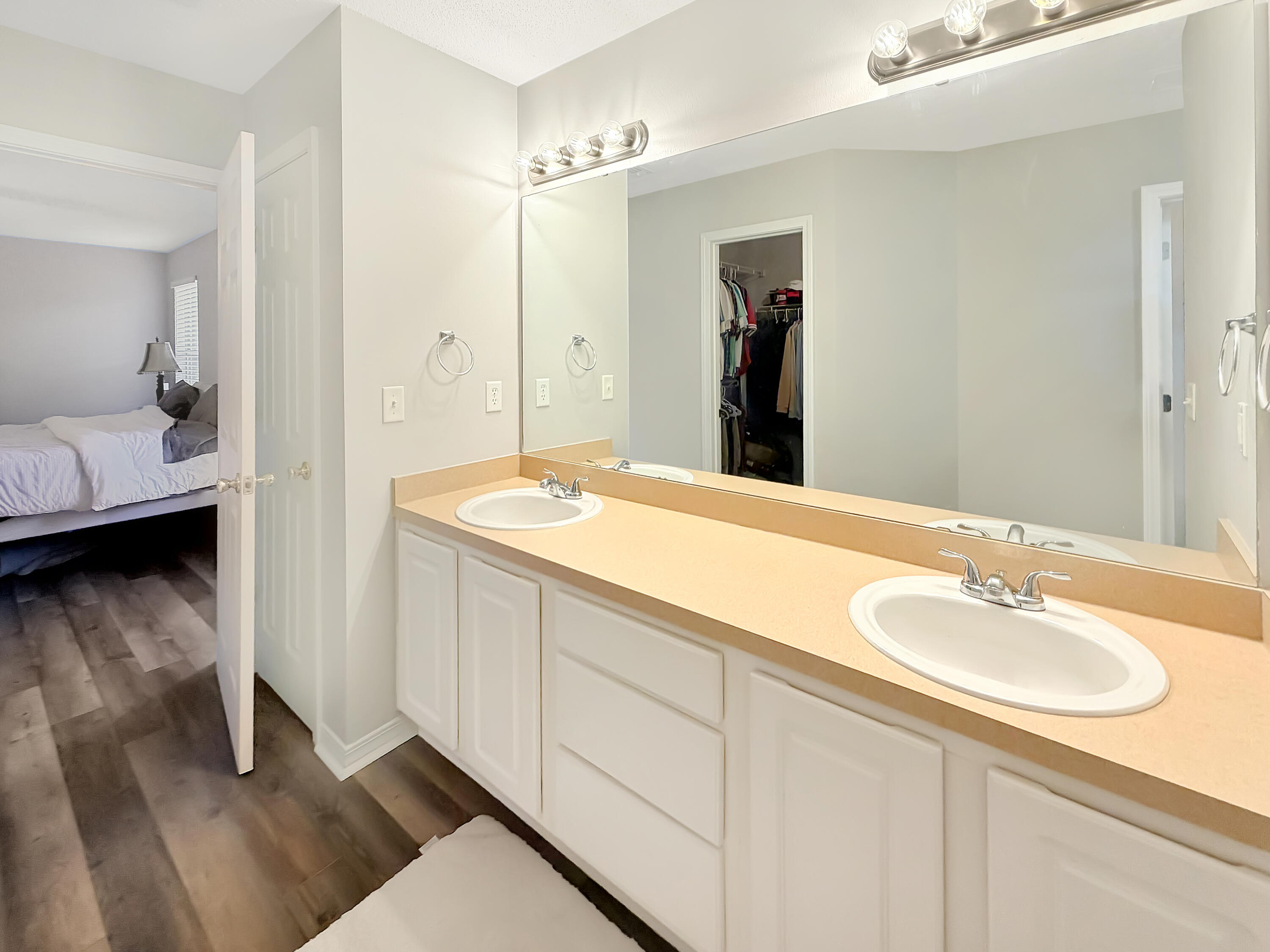 BROOKE ESTATES PH I - Residential