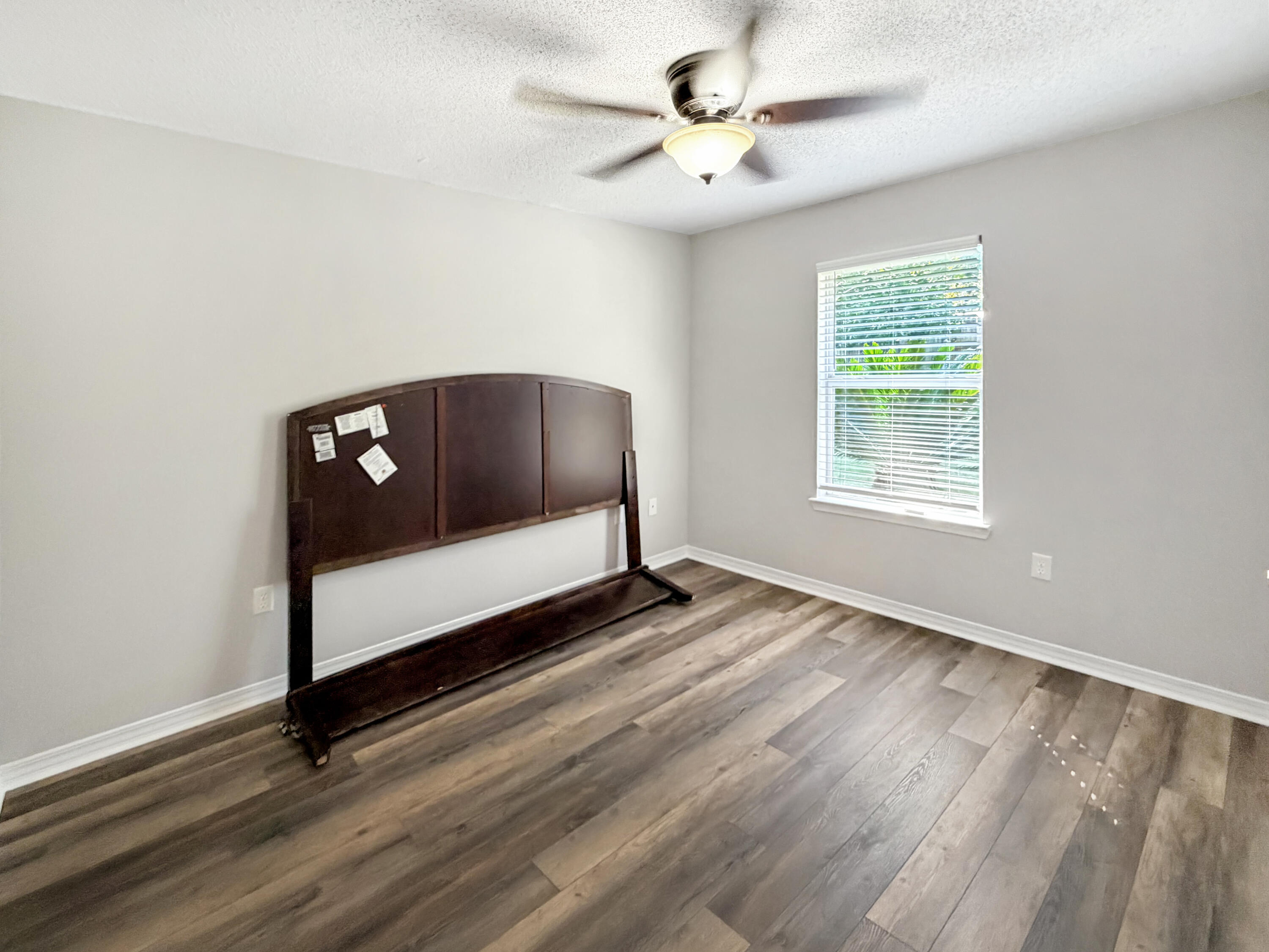 BROOKE ESTATES PH I - Residential