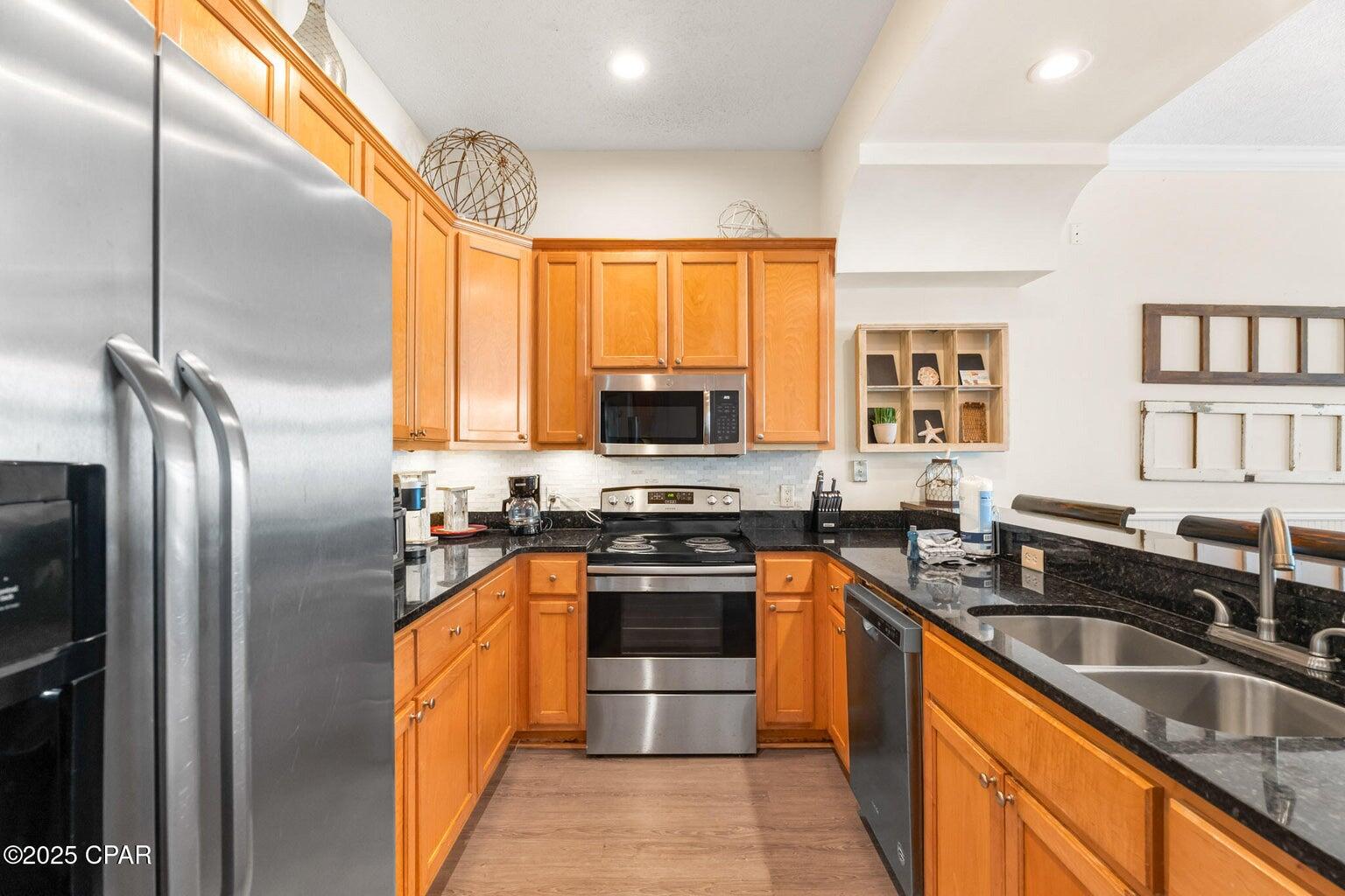 SOUTHERN EXPOSURES CONDO - Residential