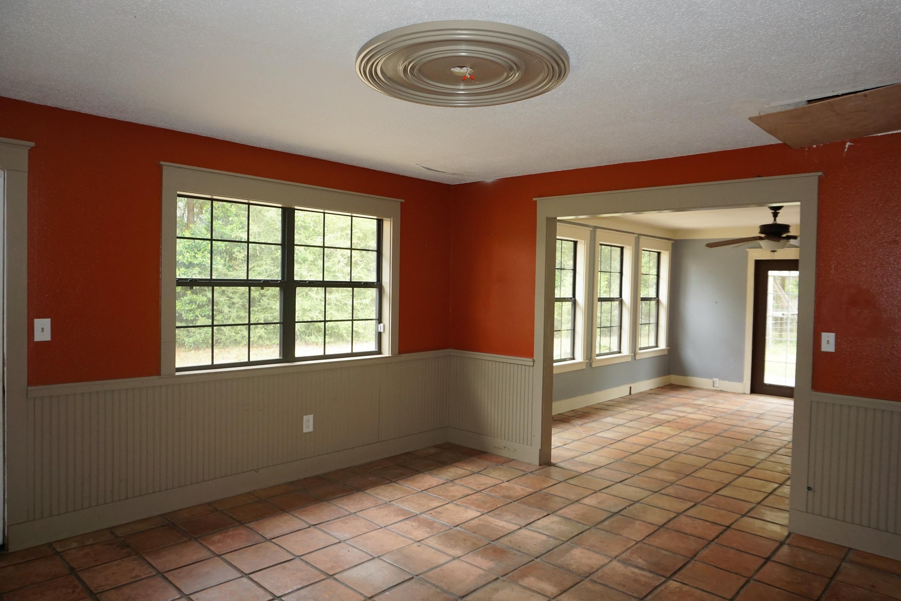 RUSTLING PINES - Residential